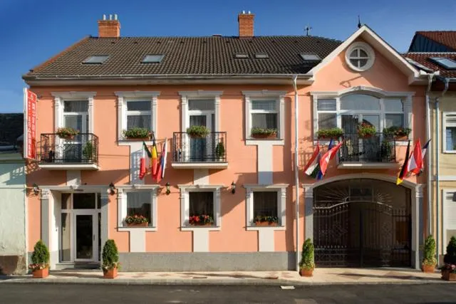 Property building in Hotel Isabell Győr