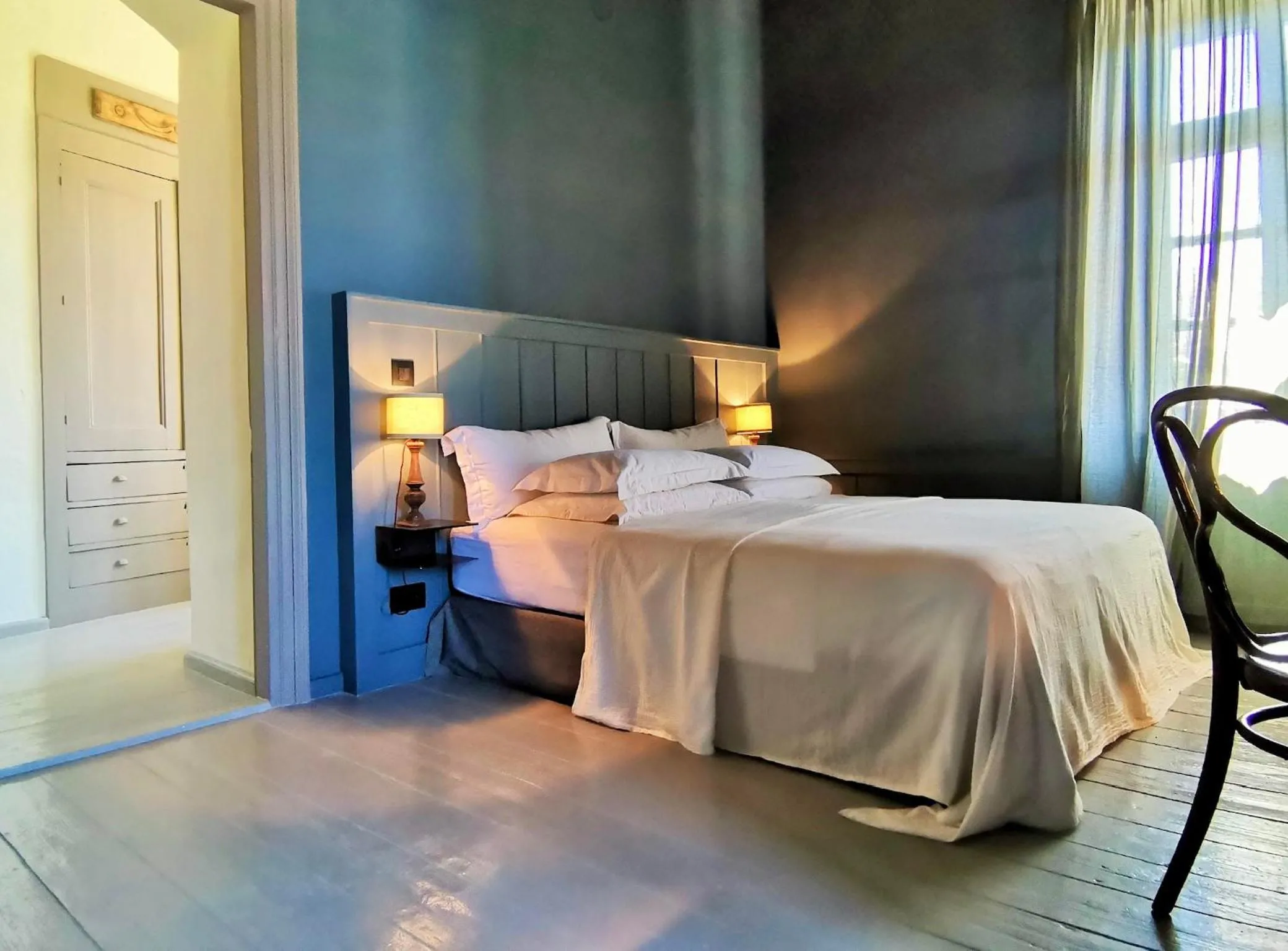 Bed in 1900 Hotel