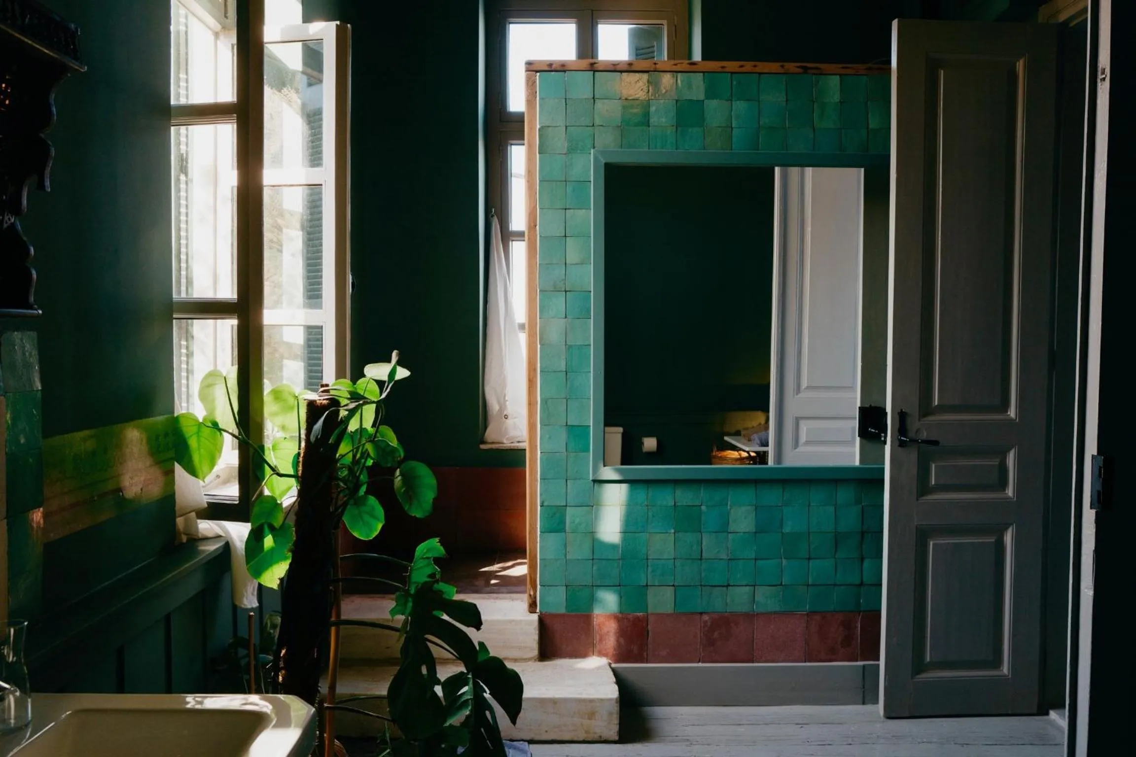Bathroom in 1900 Hotel