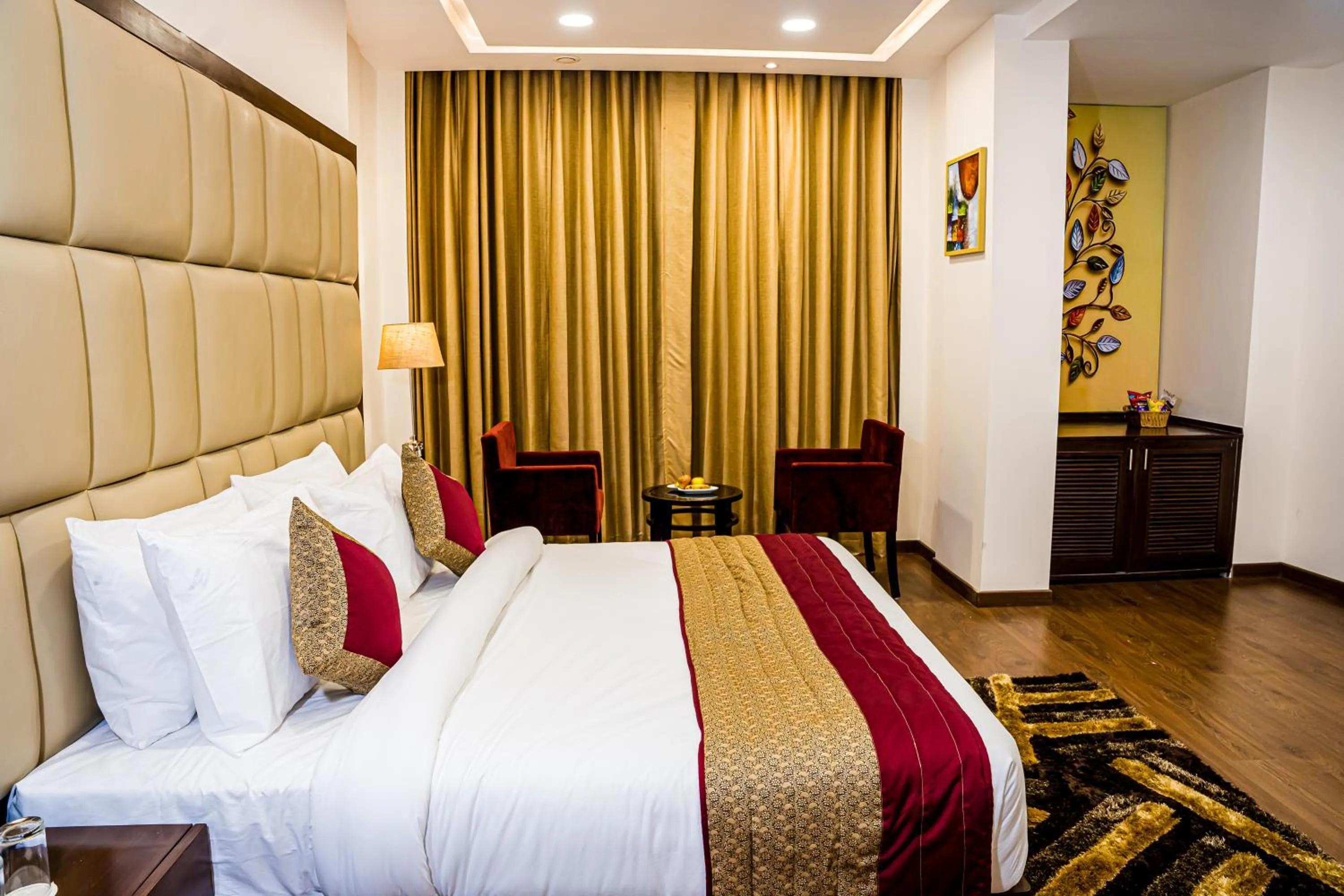 Photo of the whole room, Bed in Best Western Dalhousie