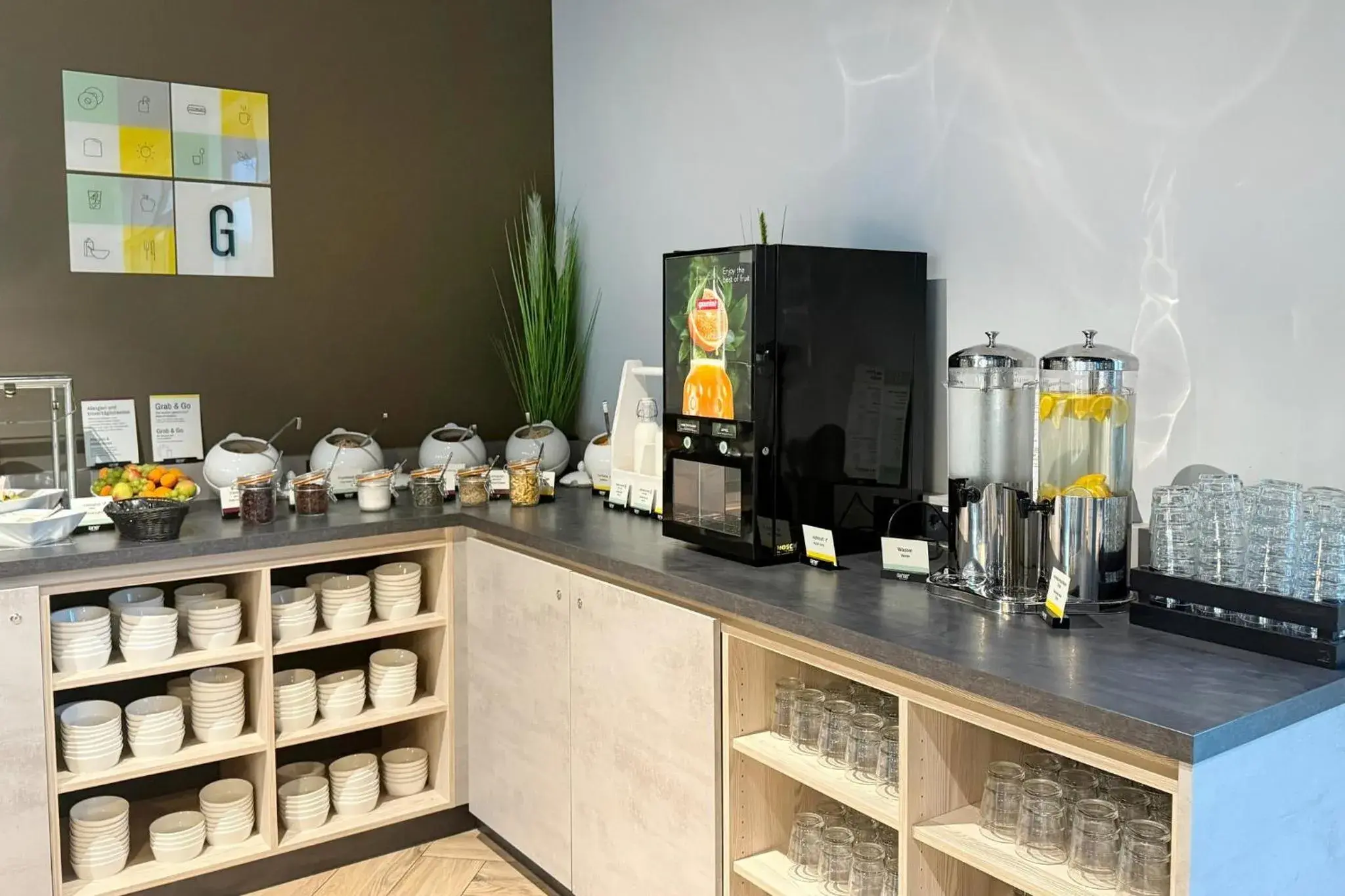 Breakfast in Garner Hotel Augsburg Nord by IHG Breakfast in Garner Hotel Augsburg Nord by IHG