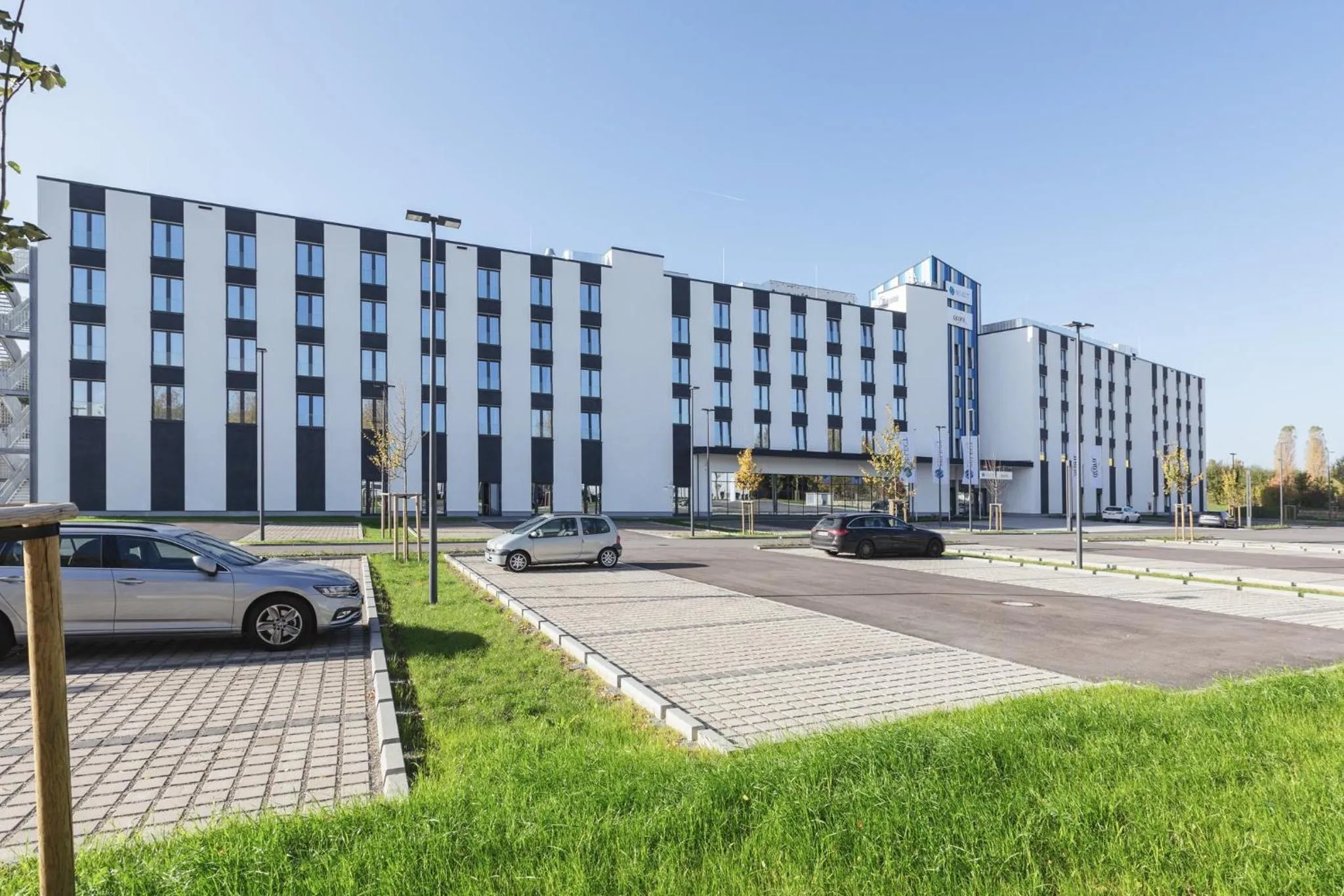 Lobby or reception in Garner Hotel Augsburg Nord by IHG