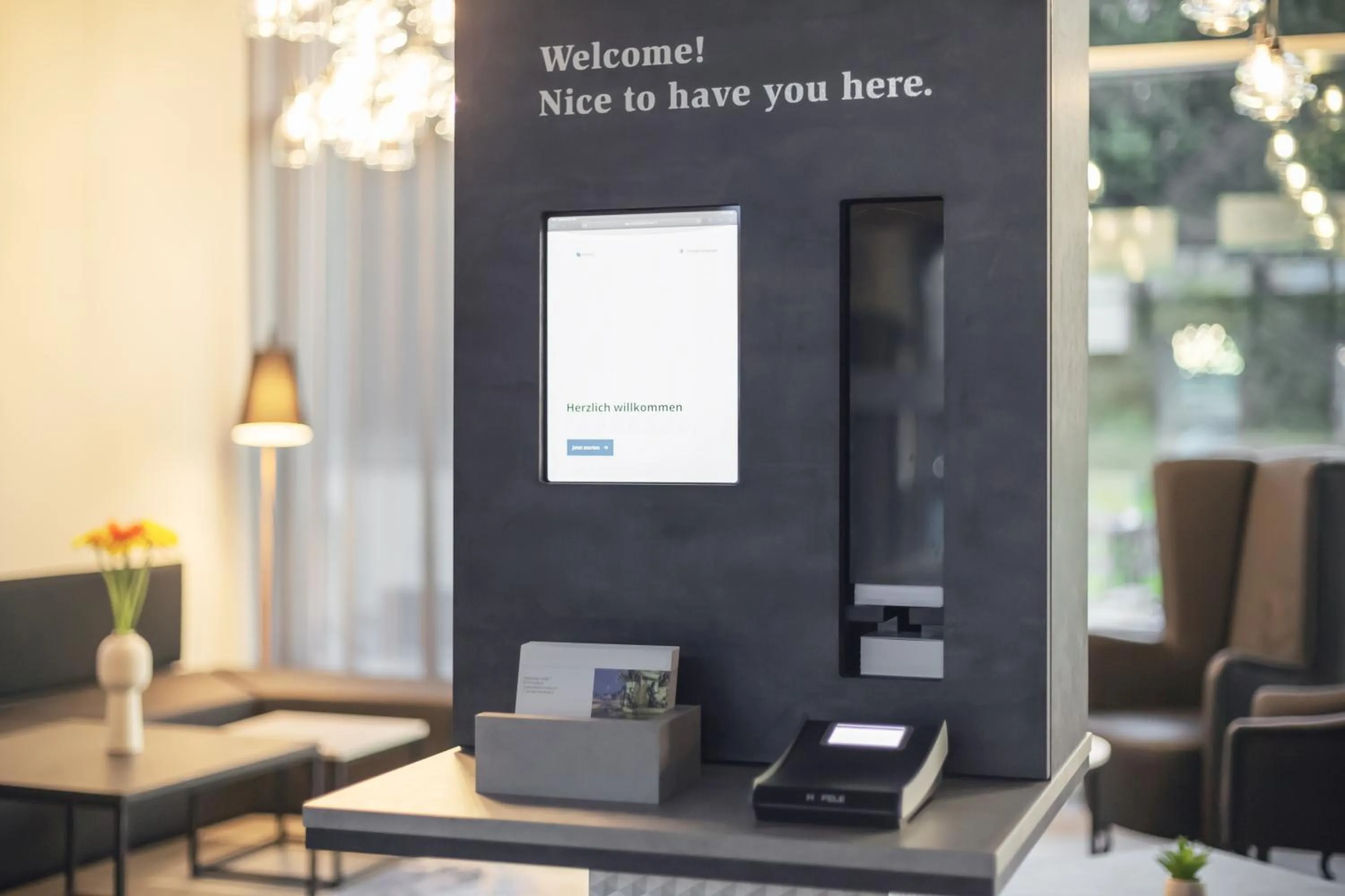 Lobby or reception in Garner Hotel Augsburg Nord by IHG