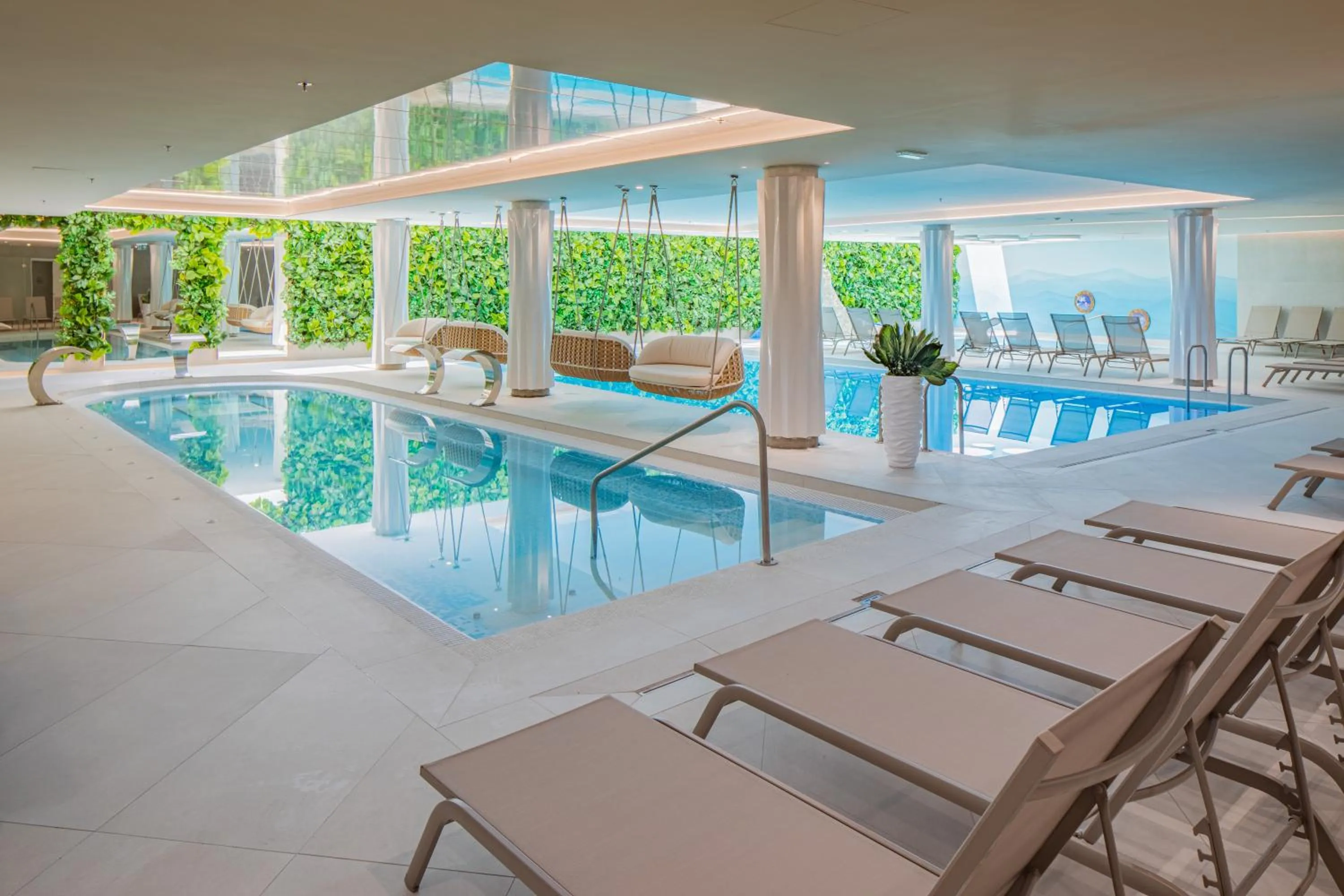 Swimming pool in Fagus Hotel Conference & Spa