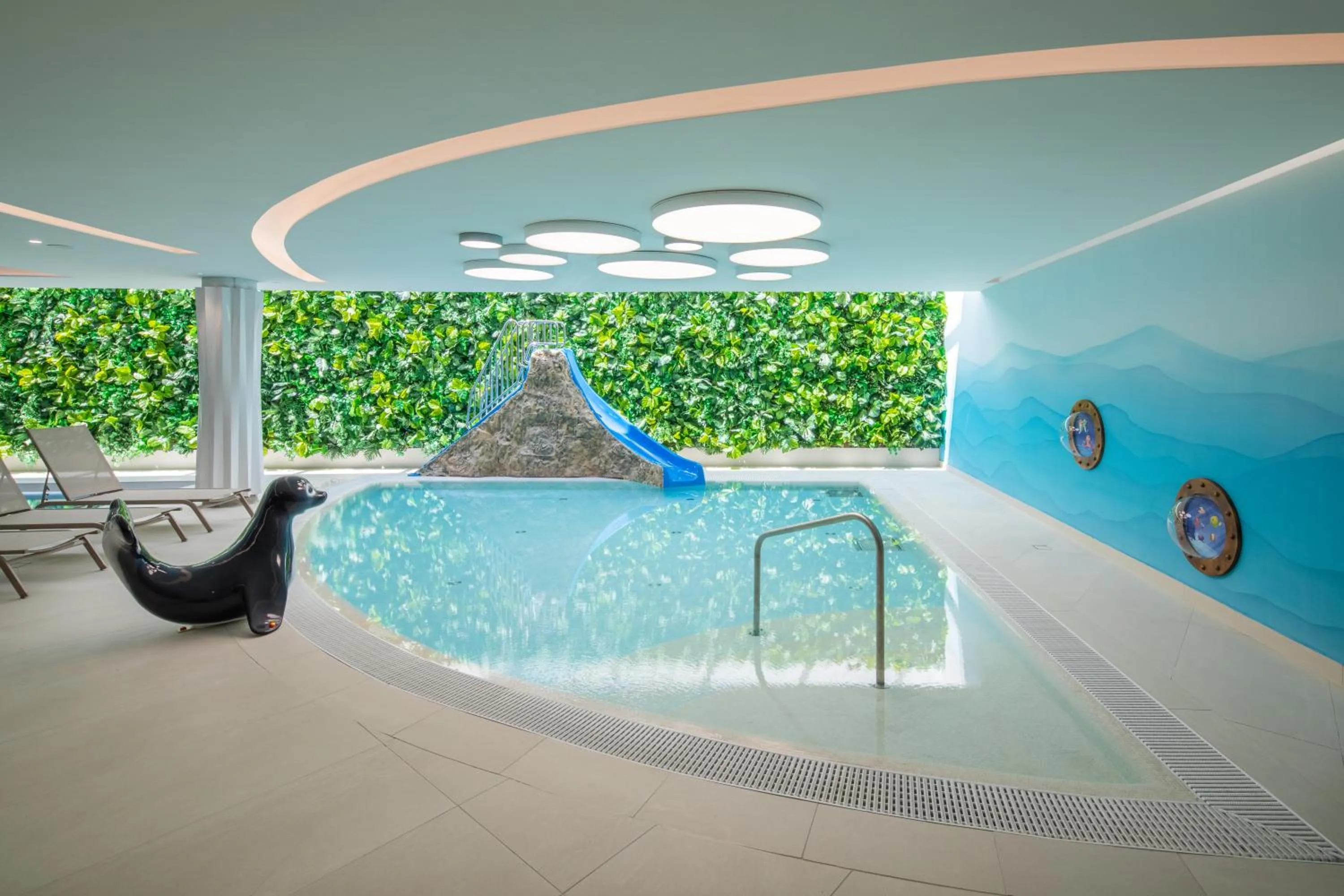 Swimming pool in Fagus Hotel Conference & Spa