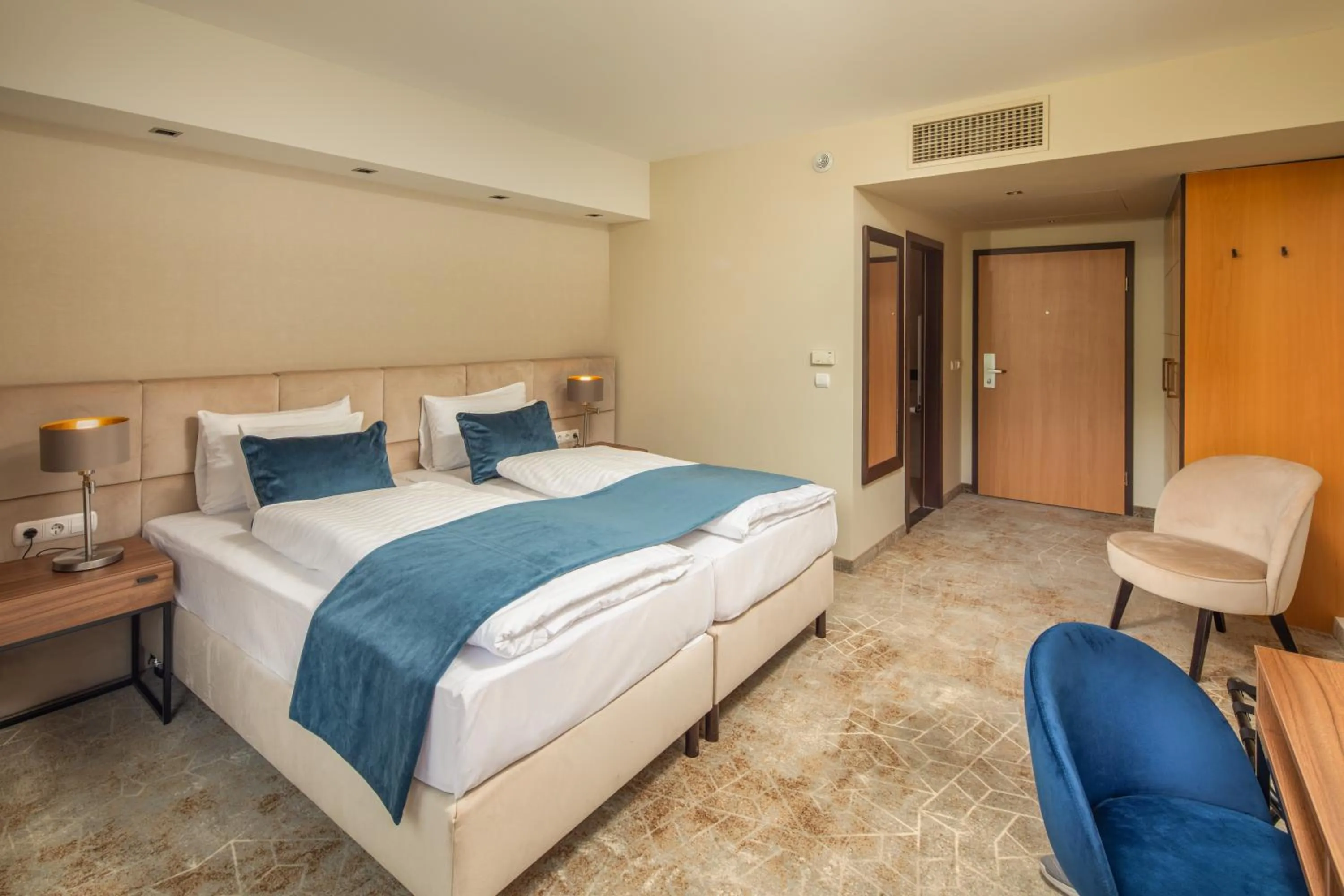 Bed in Fagus Hotel Conference & Spa