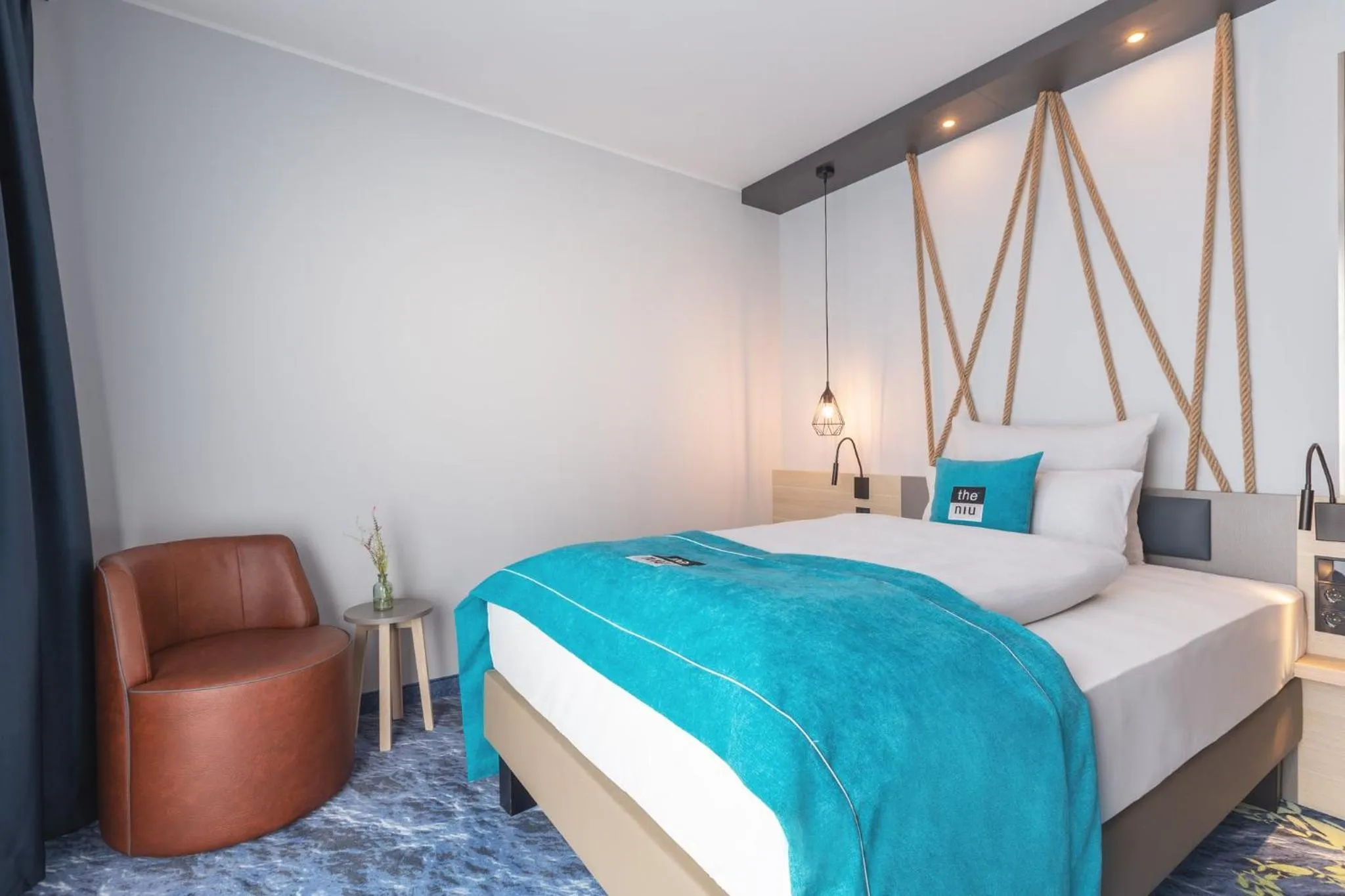 Photo of the whole room, Bed in Holiday Inn - the niu, Yen Hamburg City by IHG