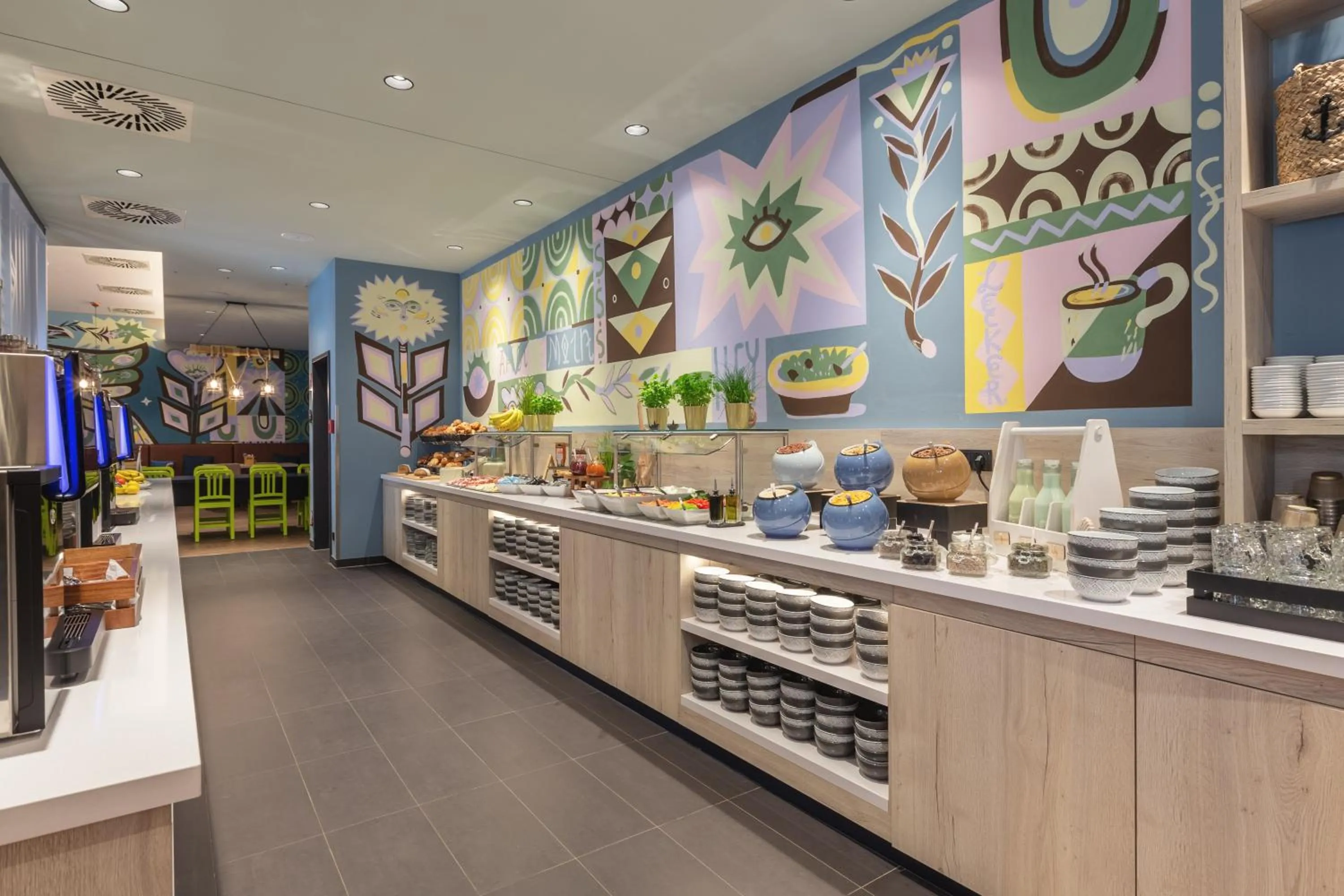 Coffee/tea facilities in Holiday Inn - the niu, Yen Hamburg City by IHG