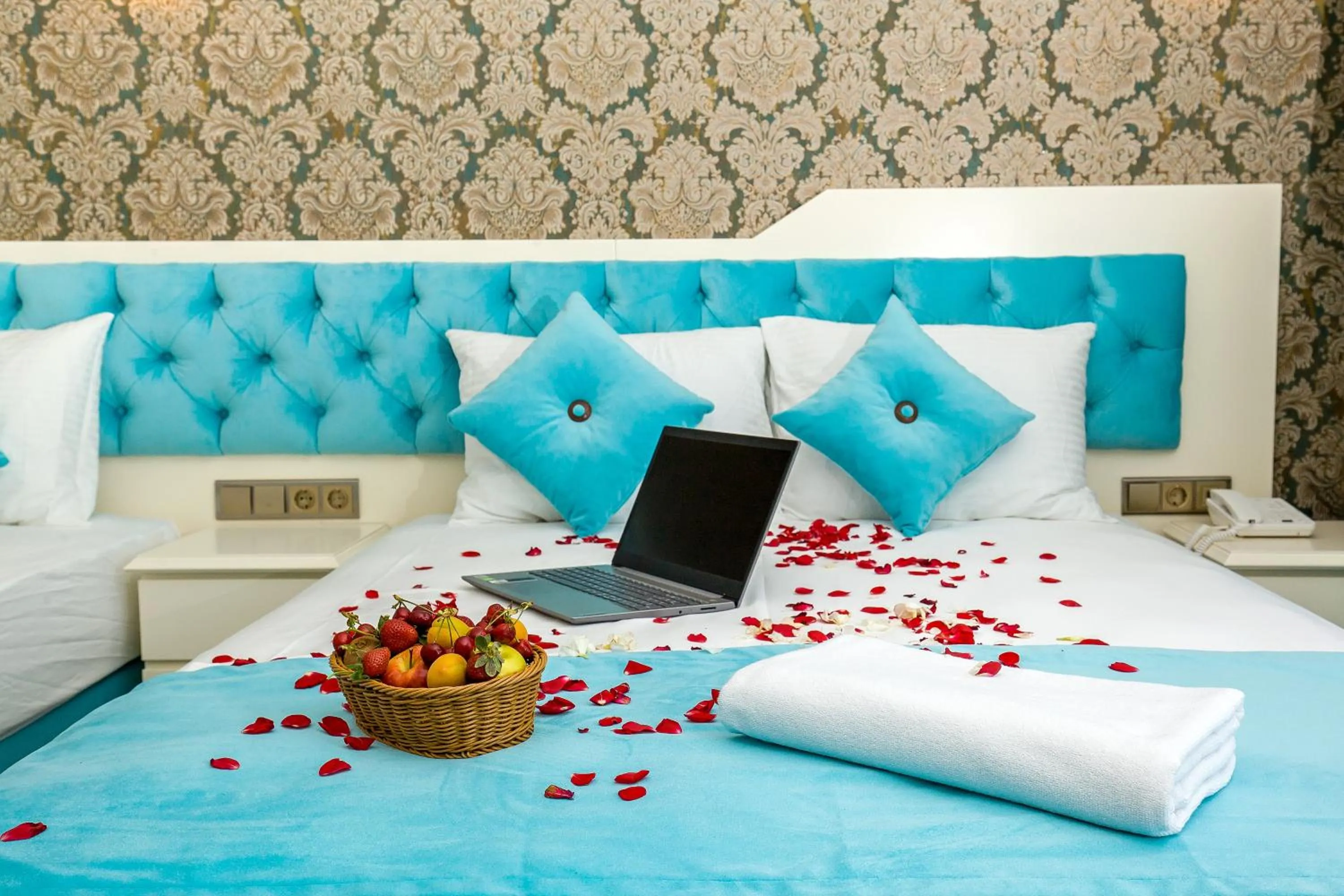 Bed in The Lea Hotel