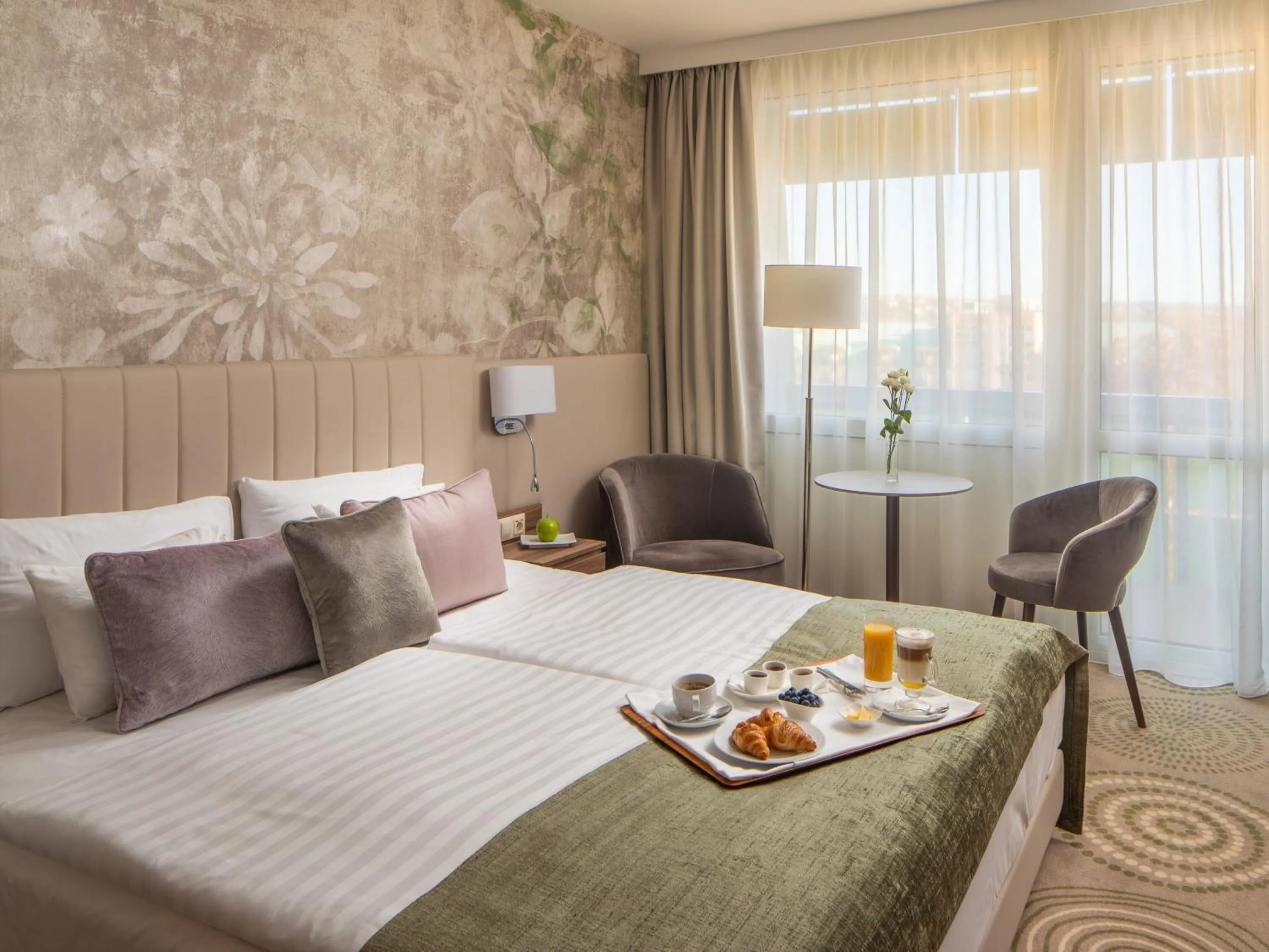 Photo of the whole room, Bed in Hotel Carbona Thermal Spa