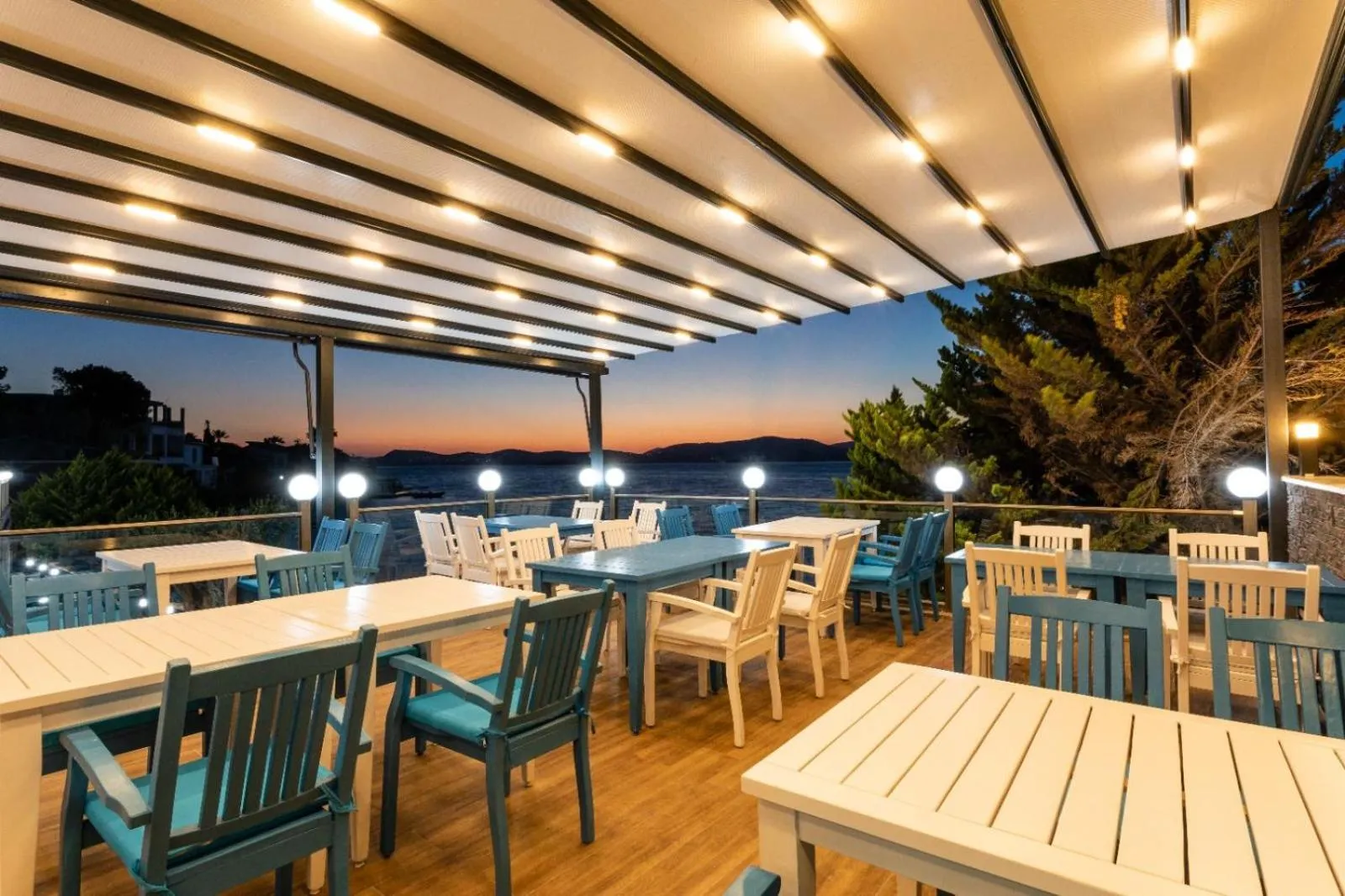 Restaurant/places to eat in Güllük Yalı Boutique Otel