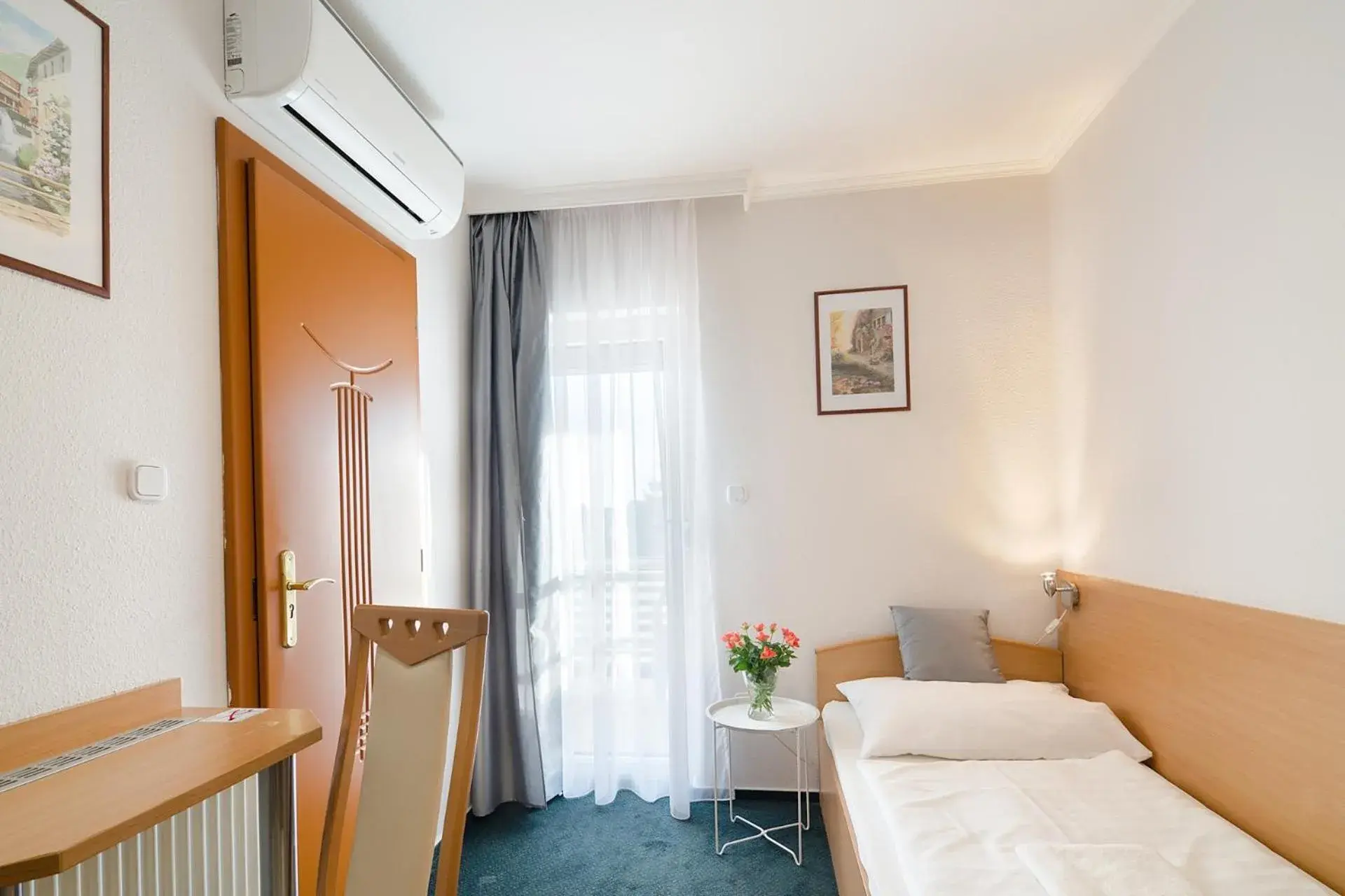 Twin Room - single occupancy in Alfréd Panzió Twin Room - single occupancy in Alfréd Panzió