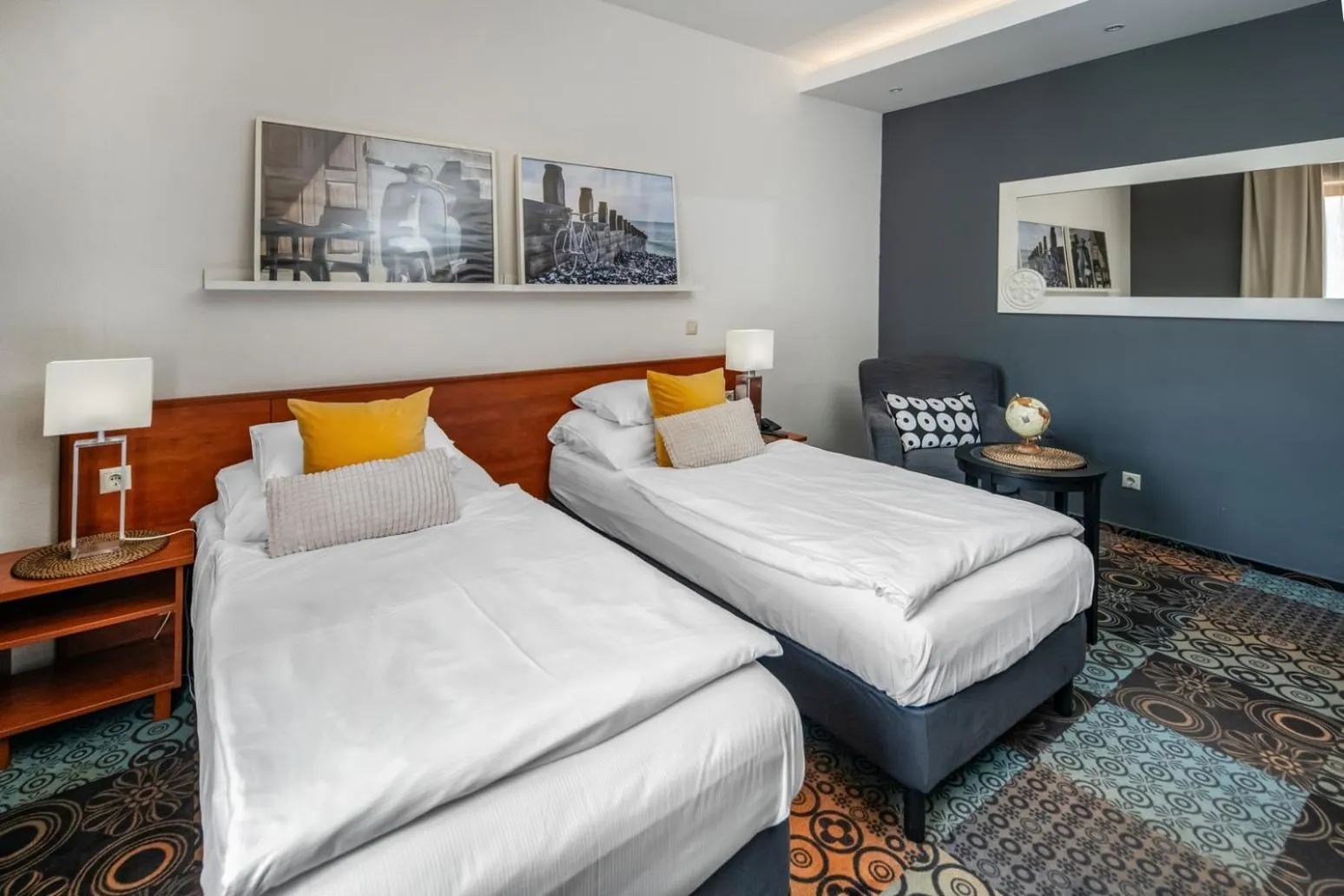 Bed in Budapest Airport Hotel Stáció Wellness & Konferencia