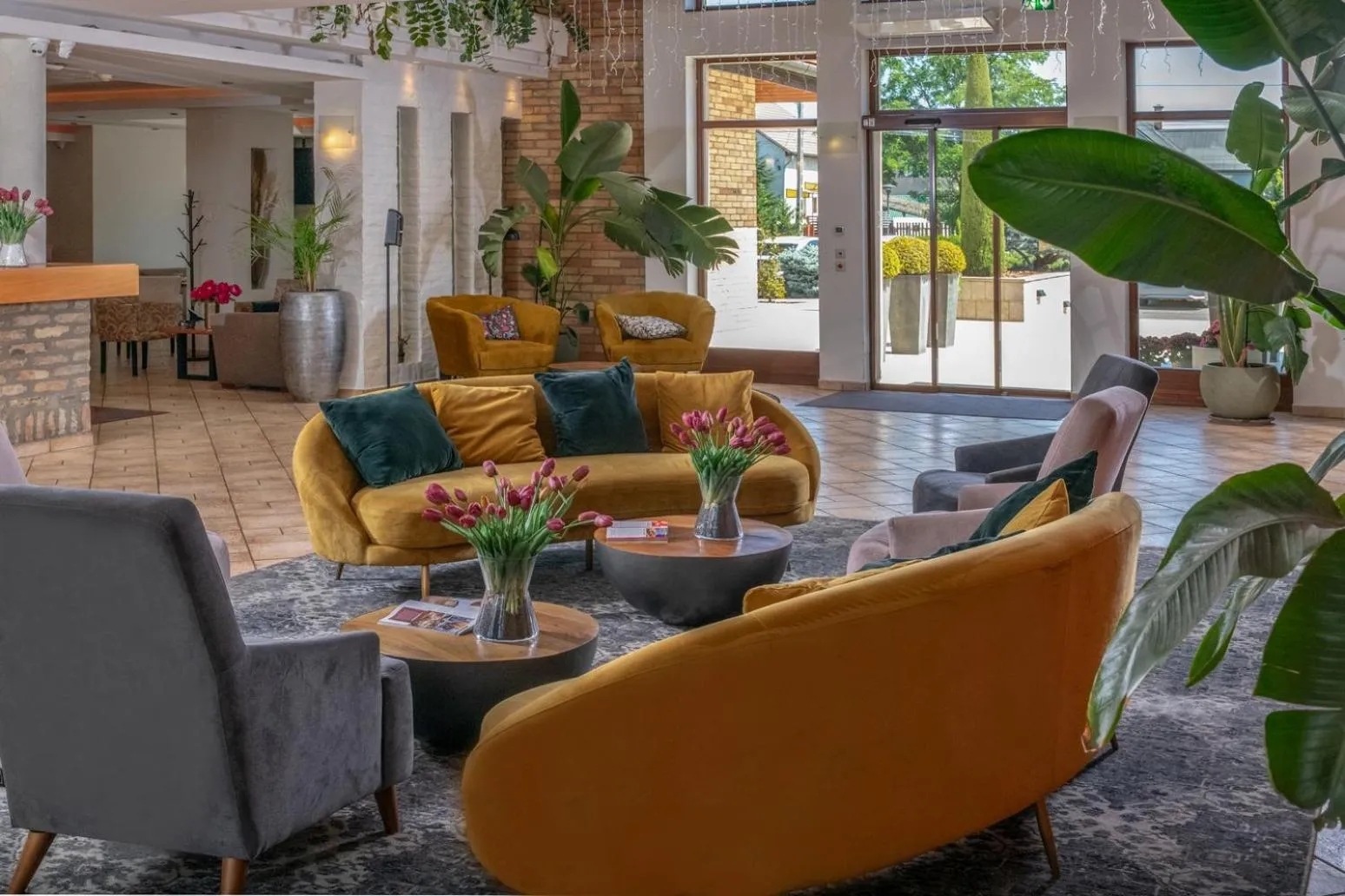 Lobby or reception in Budapest Airport Hotel Stáció Wellness & Konferencia