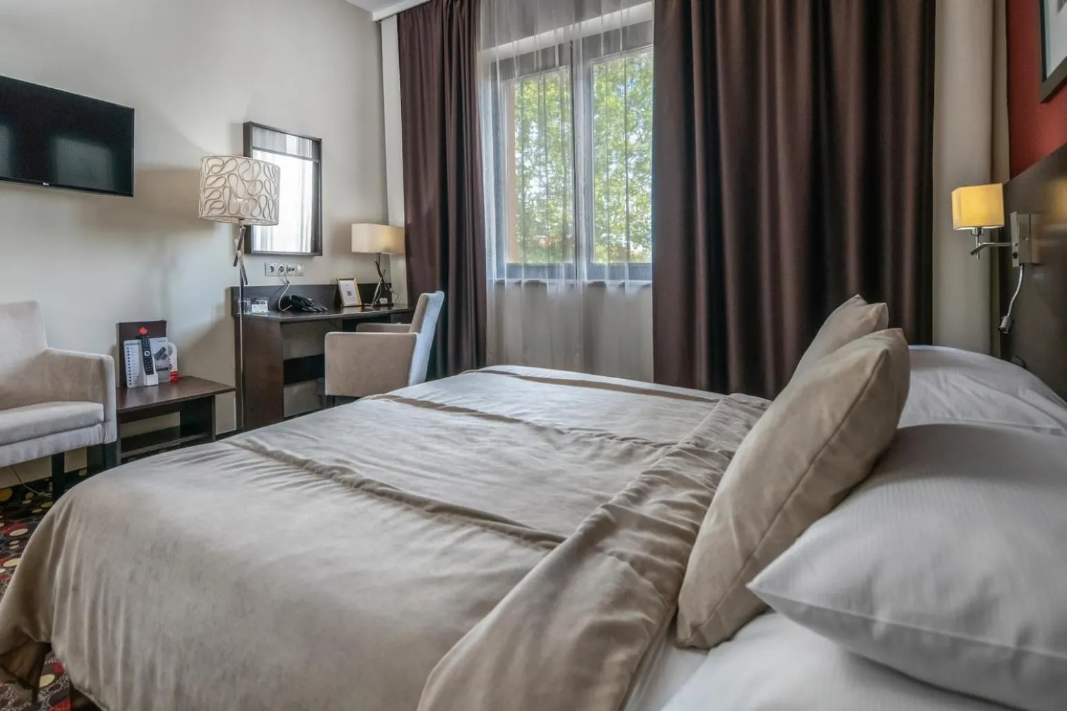 Photo of the whole room, Bed in Budapest Airport Hotel Stáció Wellness & Konferencia