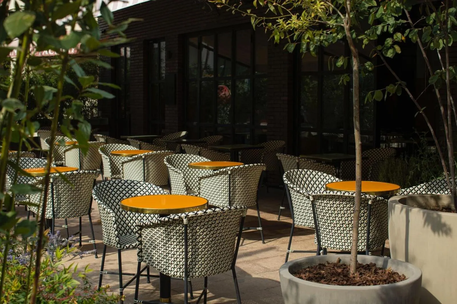 Restaurant/places to eat in Bazzar Boutique Hotel