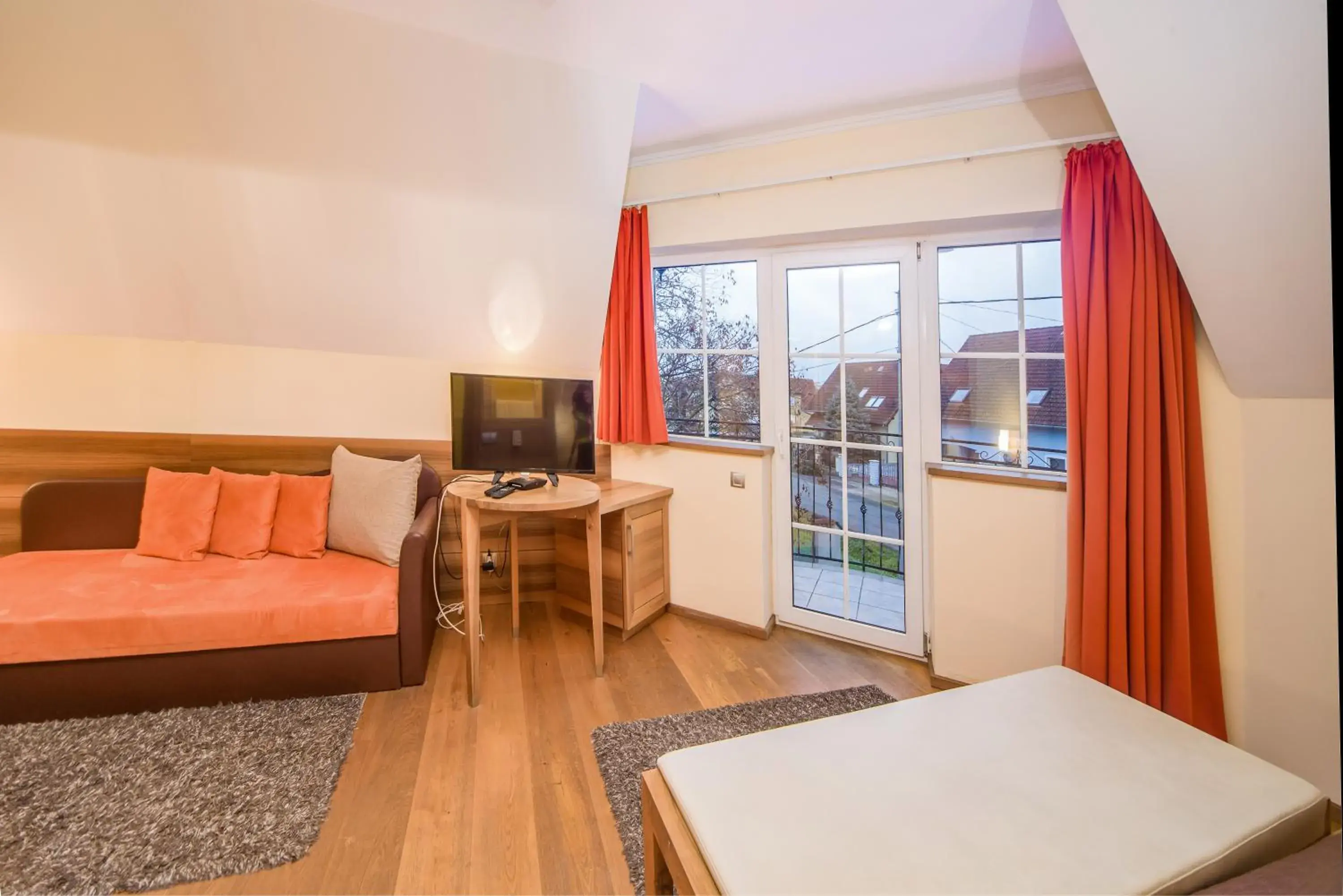 Triple Room in Wellness Hotel Kager Harkány Triple Room in Wellness Hotel Kager Harkány