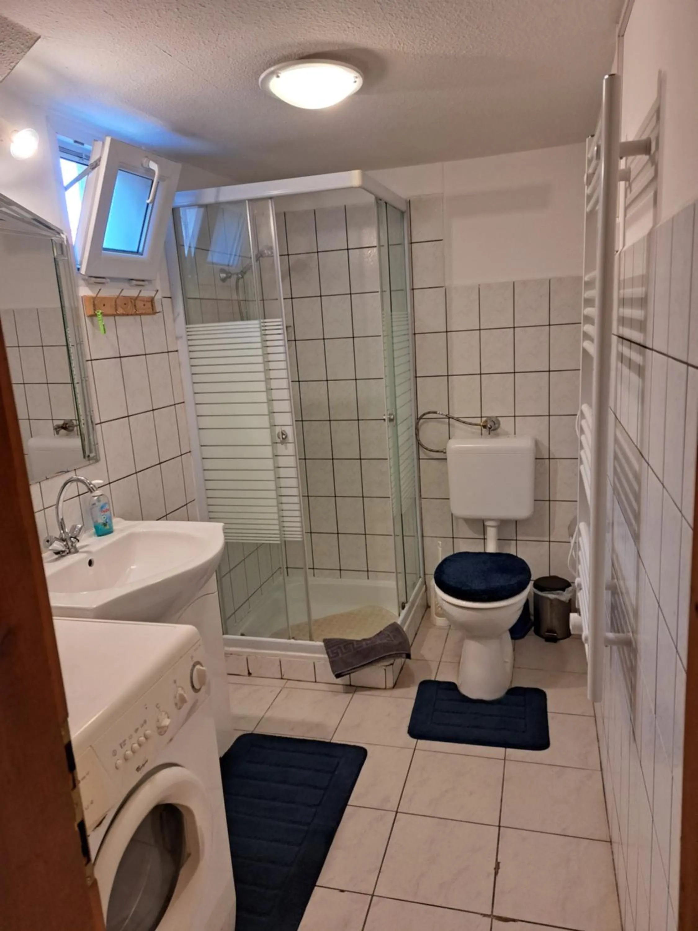 Bathroom in Pink Tulip Apartment House