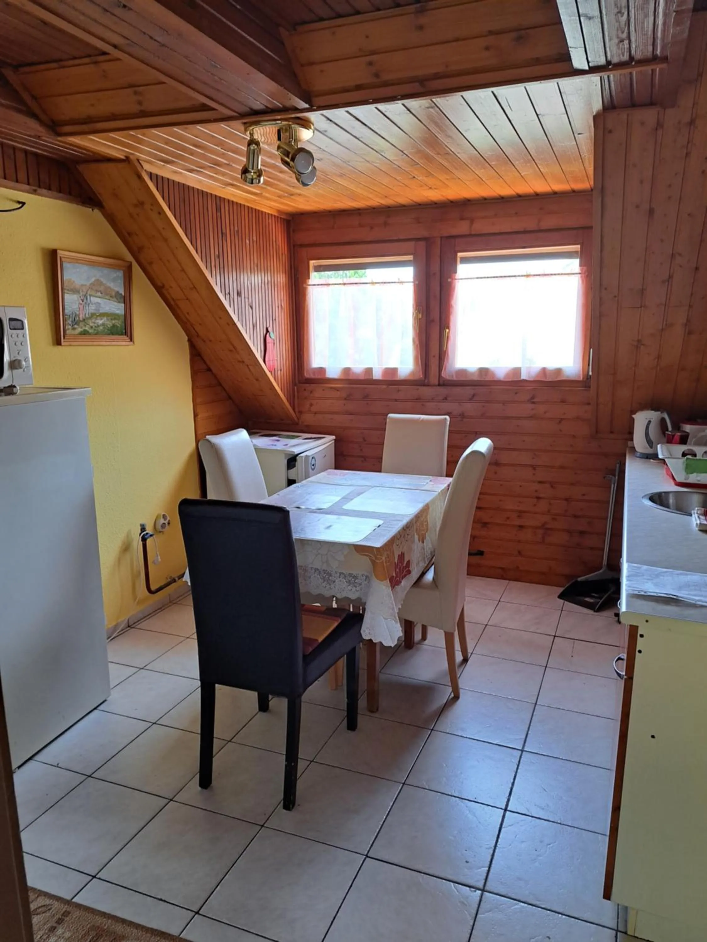 Dining area in Pink Tulip Apartment House