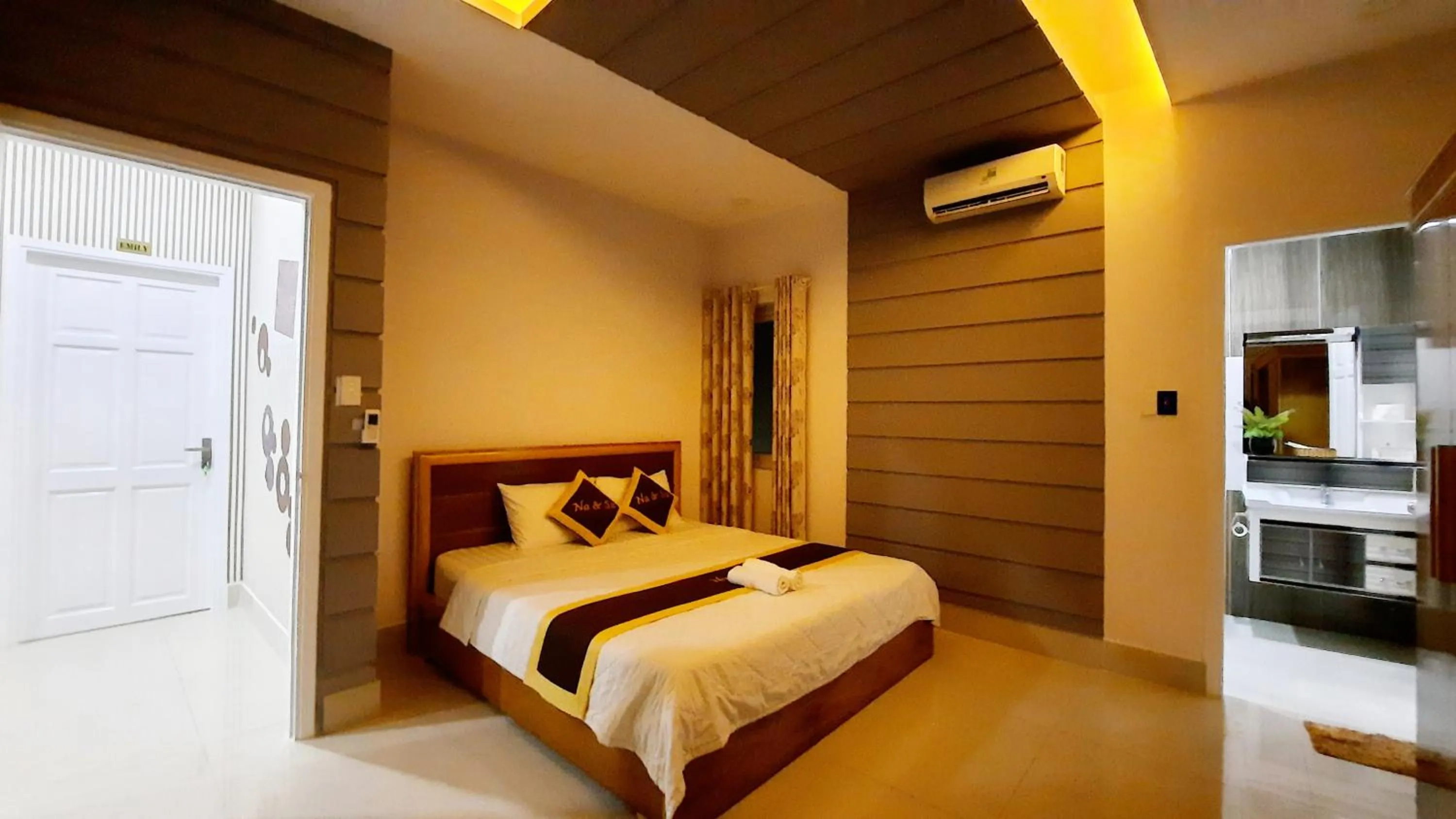 Bedroom, Bed in Sunas Home - Villa in Vung Tau