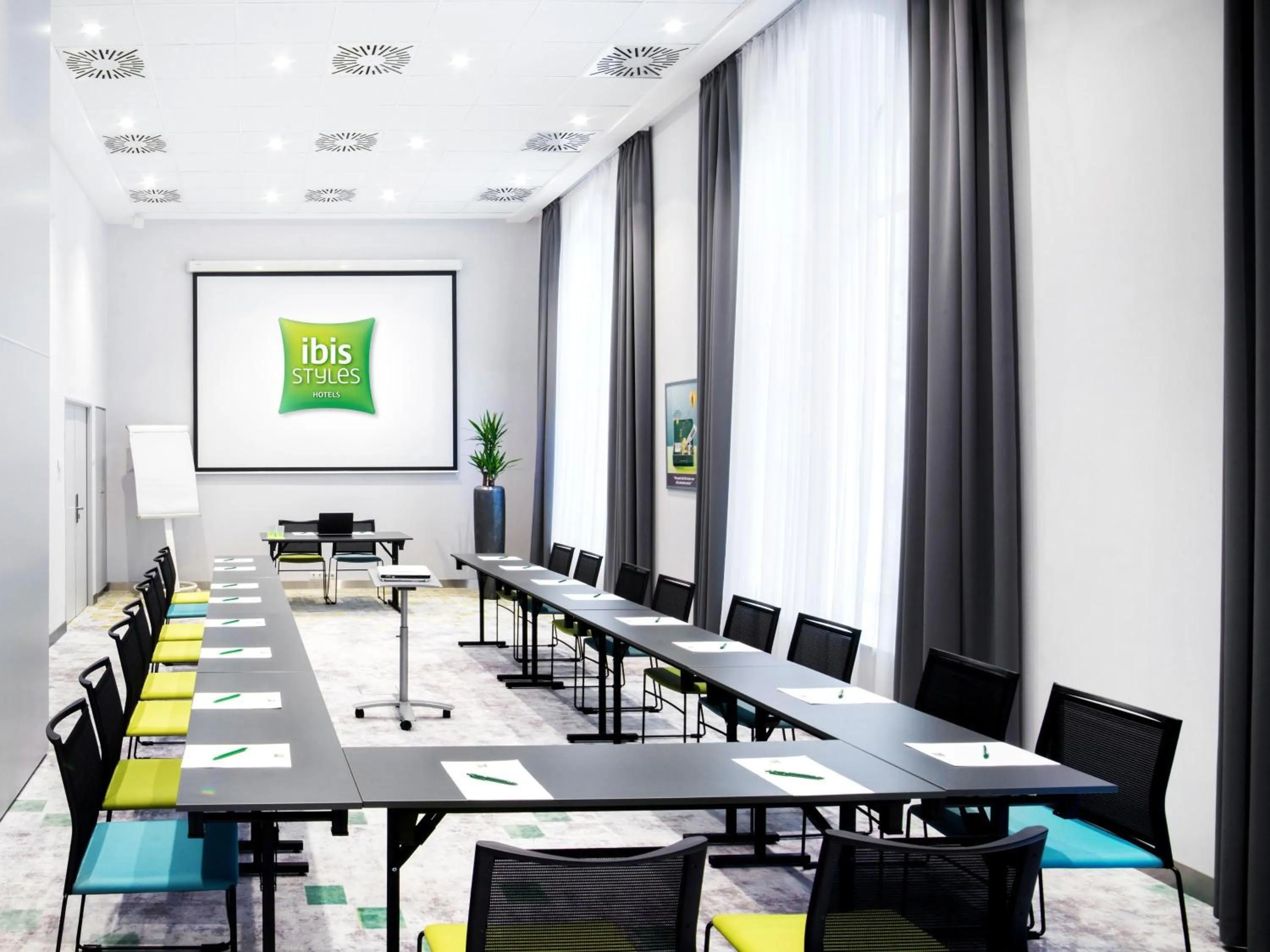 Meeting/conference room in Ibis Styles Budapest Center