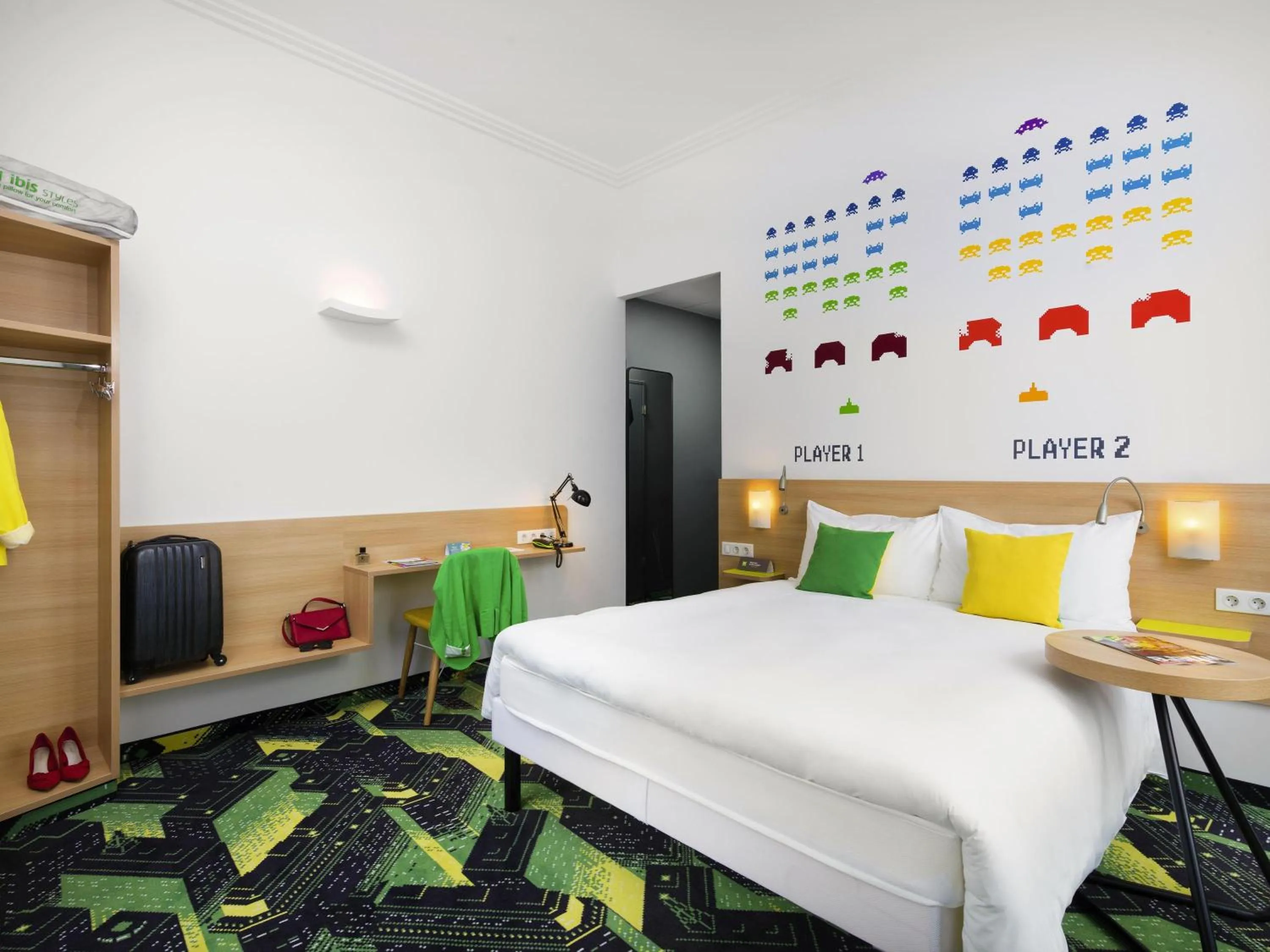 Property building, Bed in Ibis Styles Budapest Center