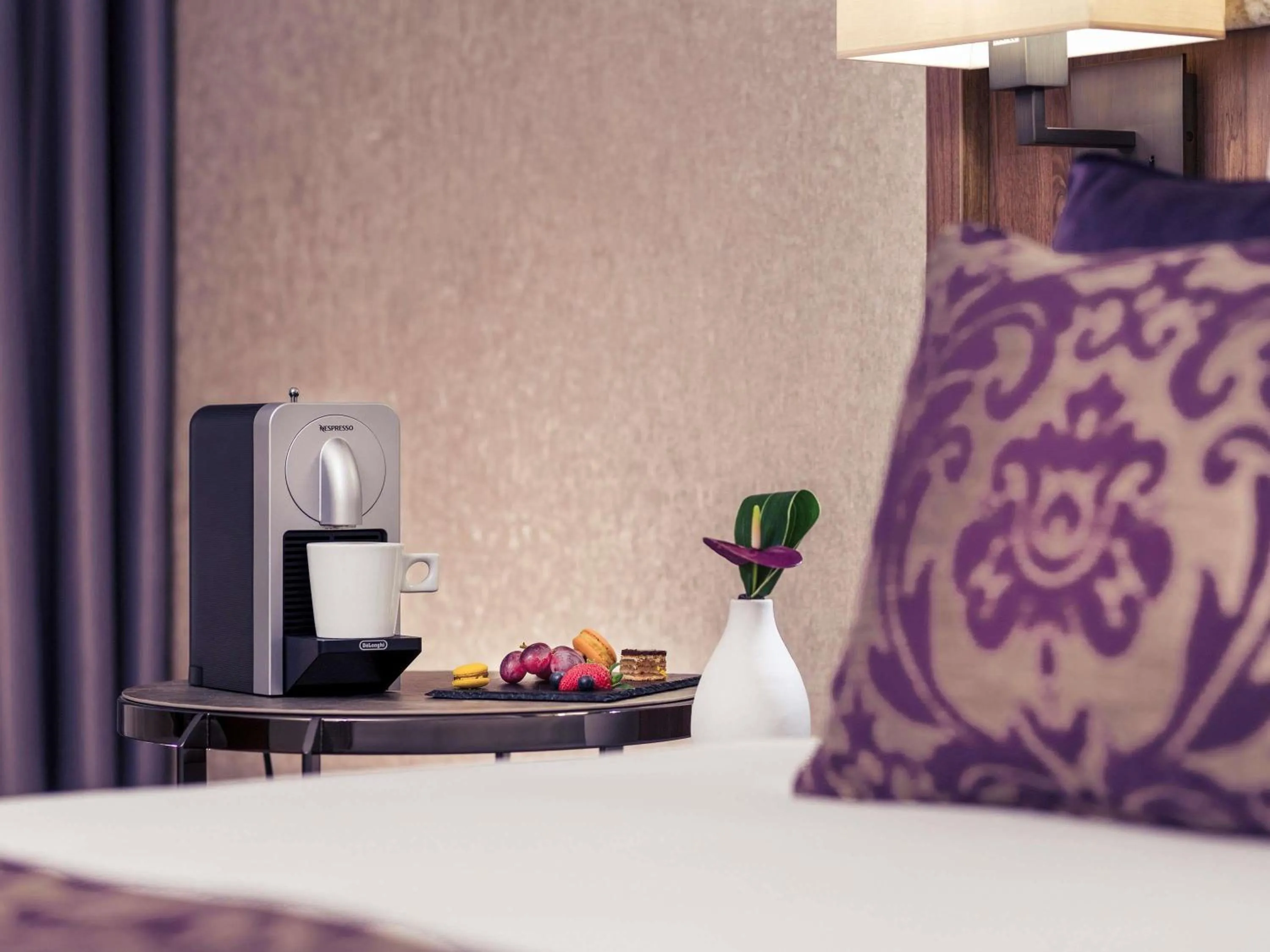 Bedroom, Bed in Mercure Budapest Korona