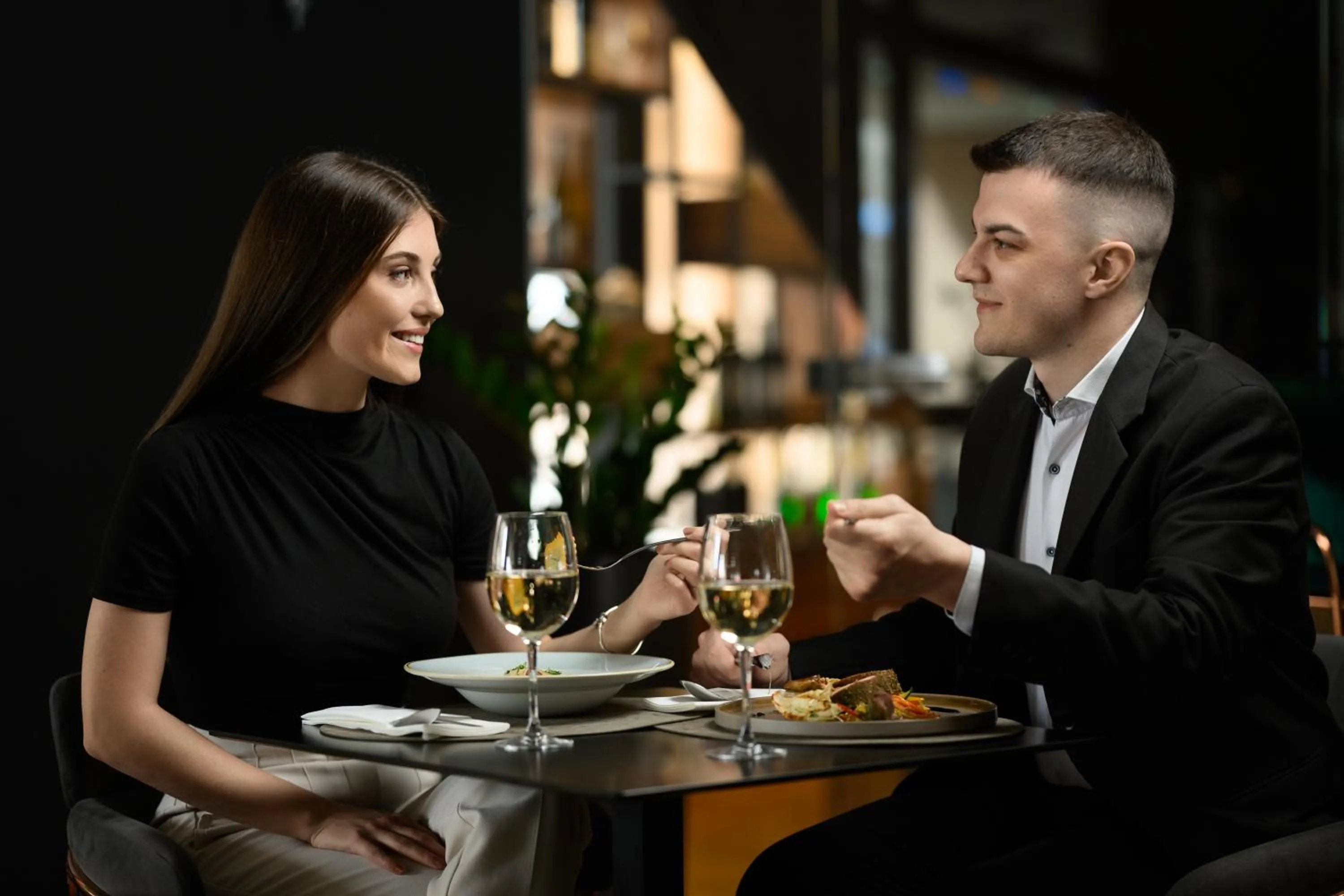 Restaurant/places to eat in Mercure Budapest Korona