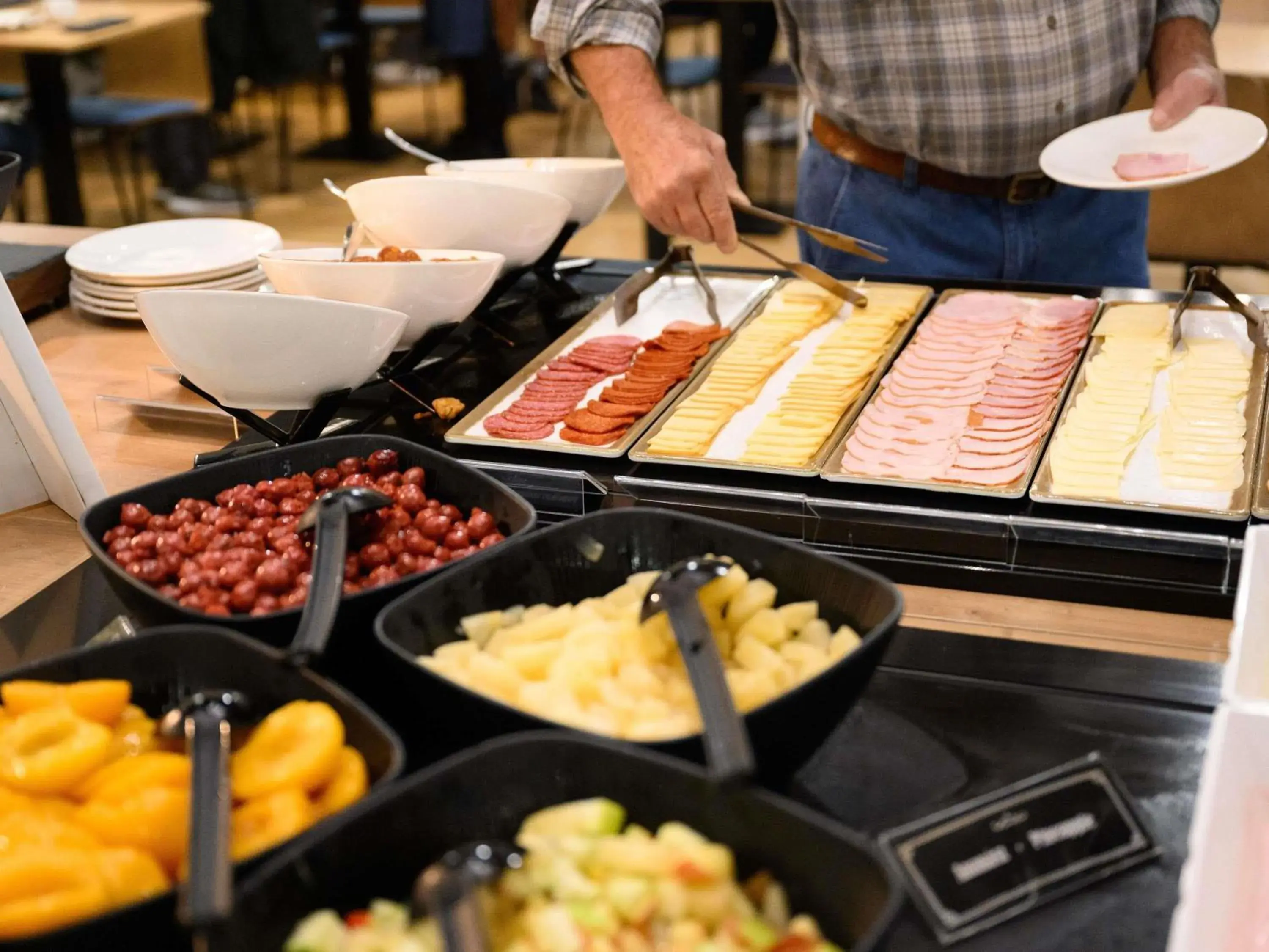 Breakfast in Mercure Budapest Korona Breakfast in Mercure Budapest Korona