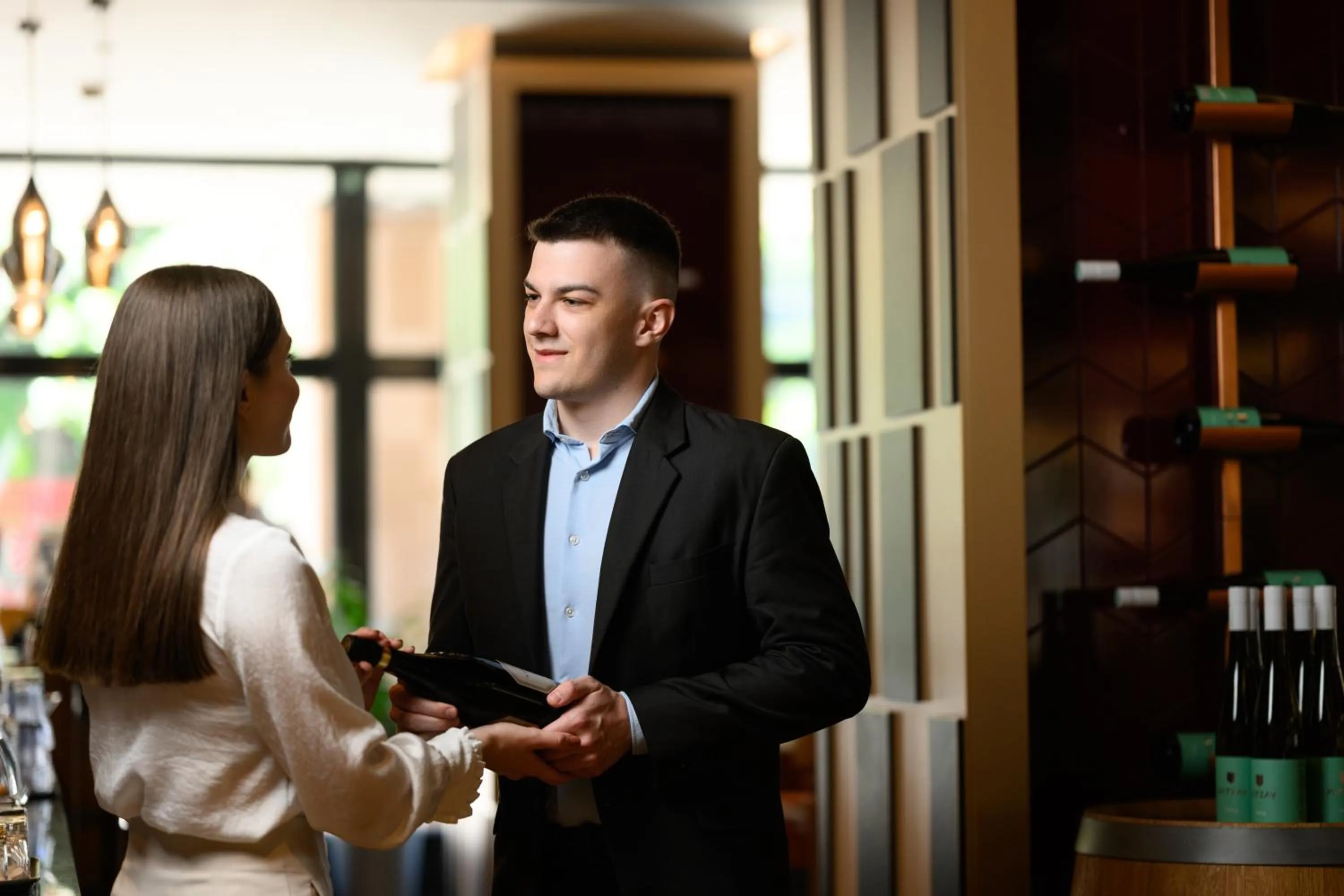 Restaurant/places to eat in Mercure Budapest Korona