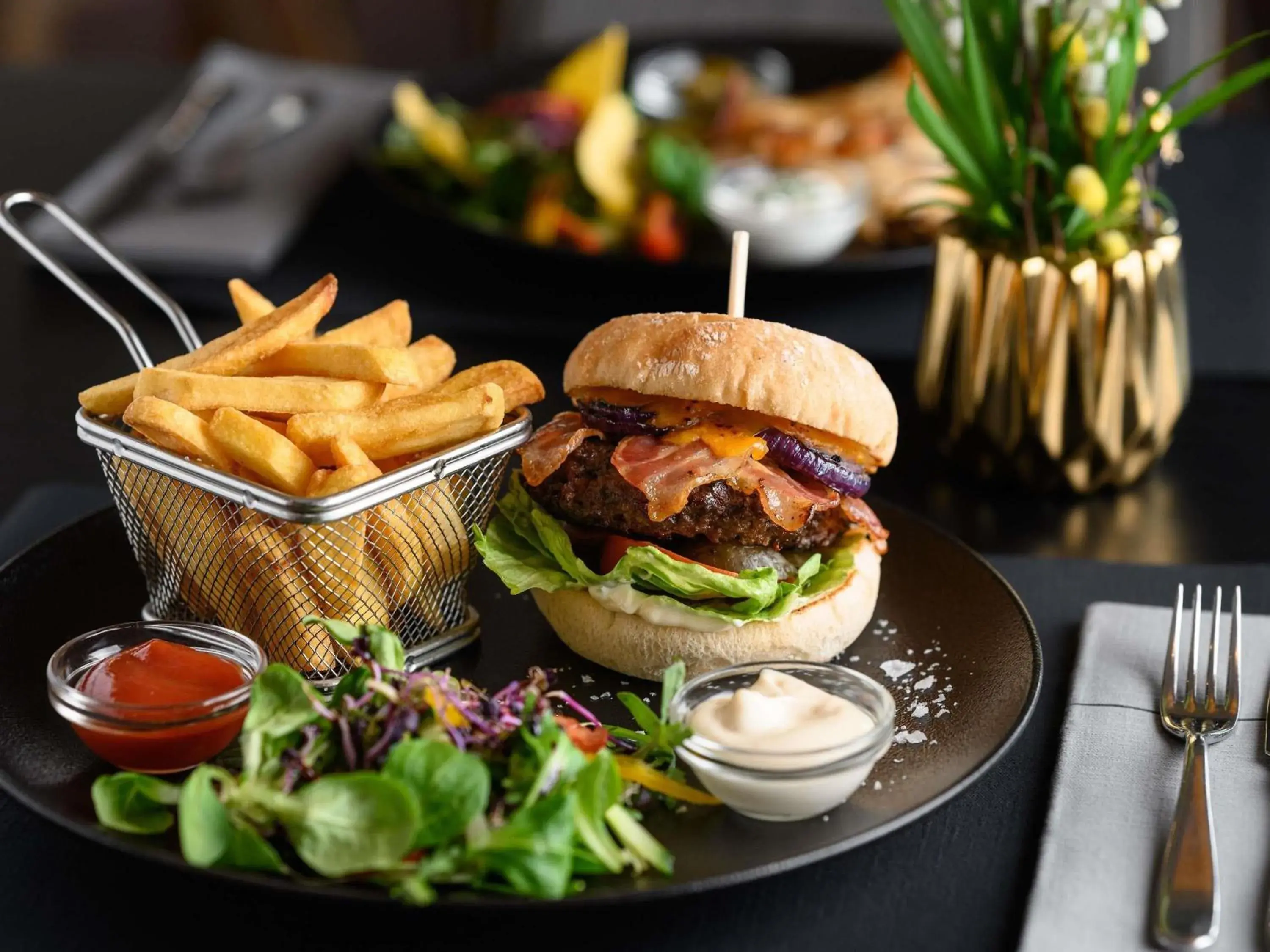 Restaurant/places to eat in Novotel Budapest Danube Restaurant/places to eat in Novotel Budapest Danube