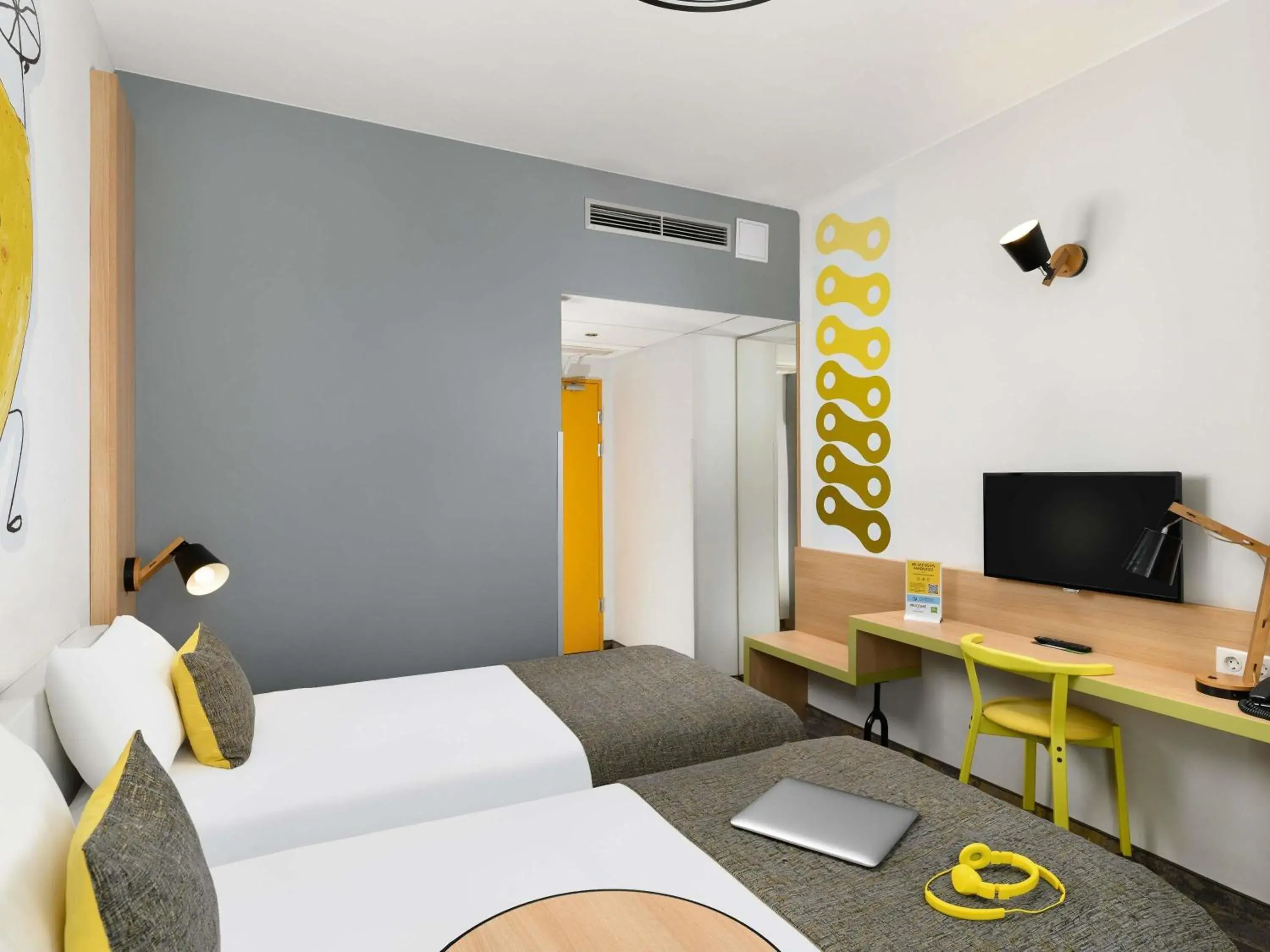 Bedroom, Bed in Ibis Styles Budapest City Bedroom, Bed in Ibis Styles Budapest City