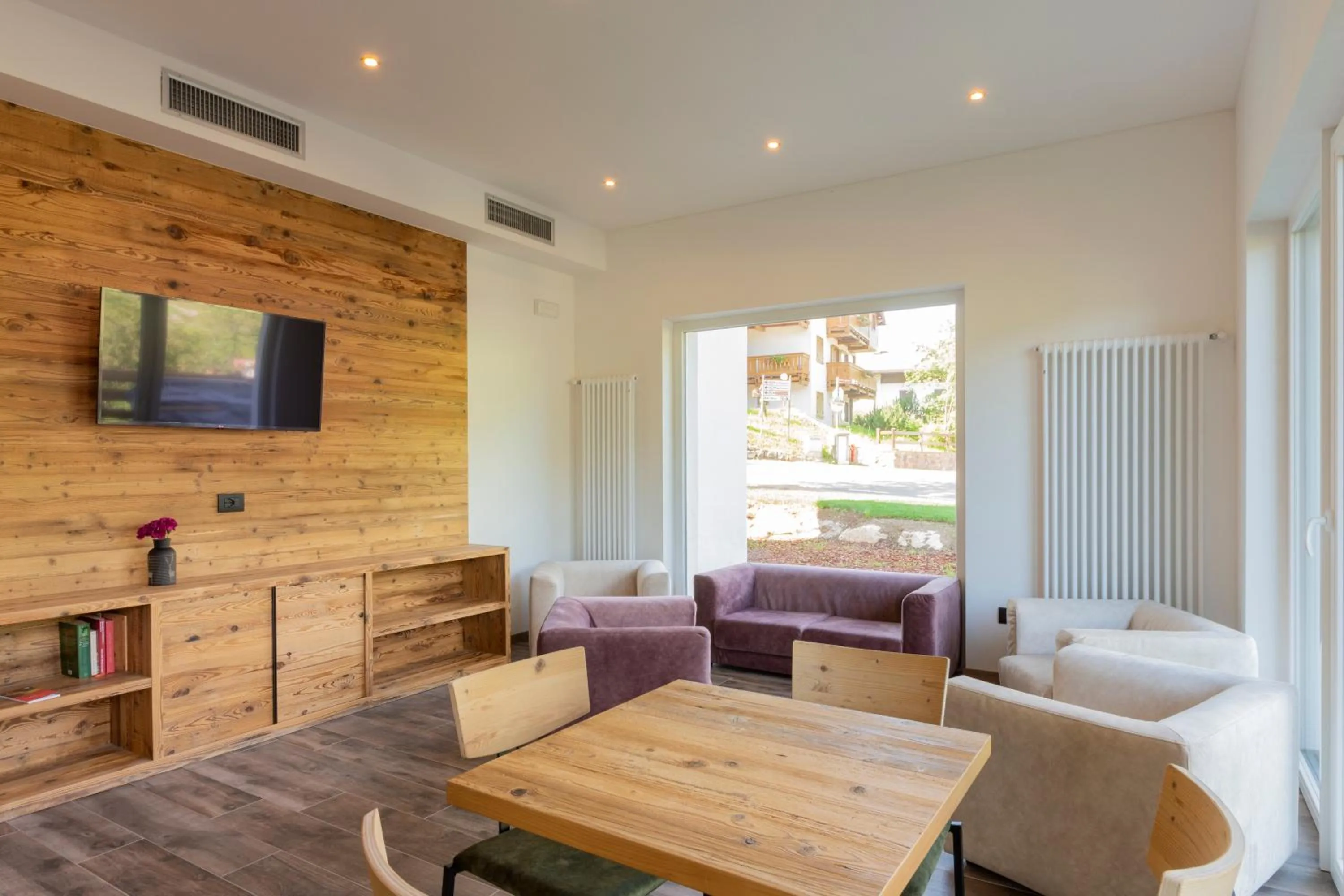 Lounge or bar in Active Alm Hotel