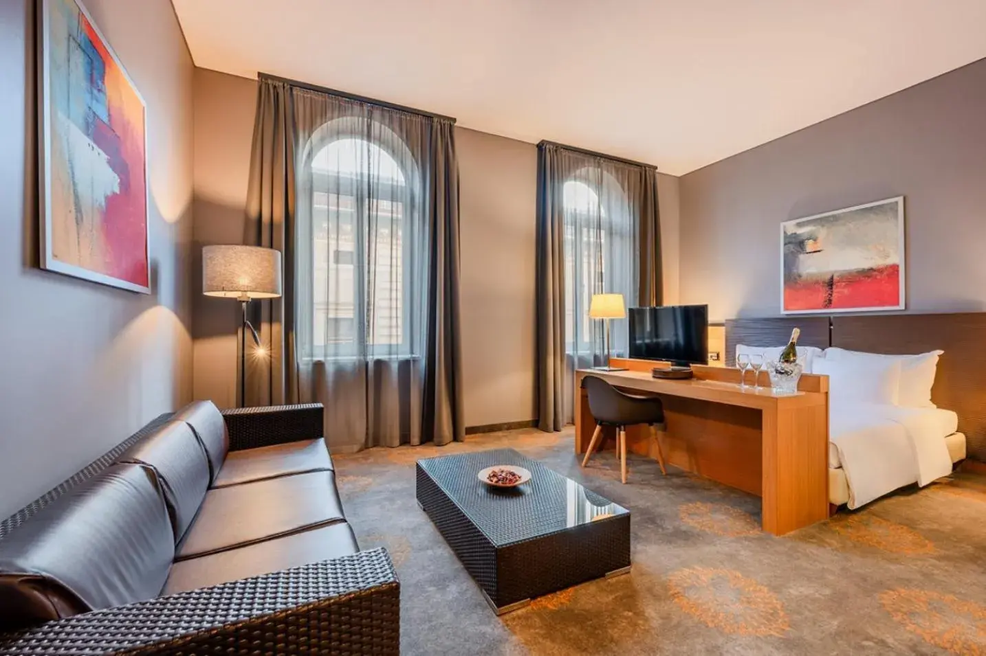 Communal lounge/ TV room, Bed in Hotel Museum Budapest Communal lounge/ TV room, Bed in Hotel Museum Budapest