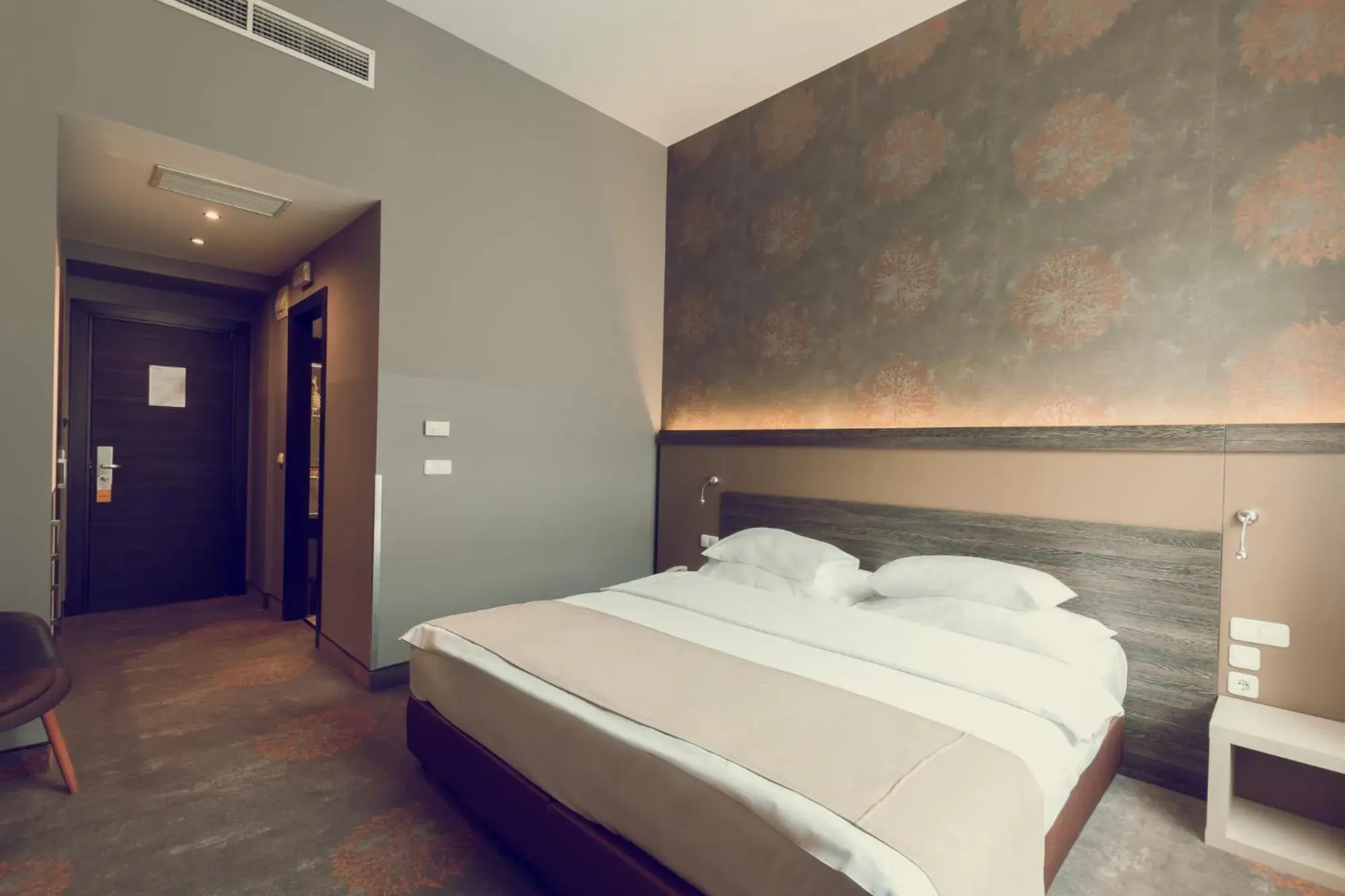 Facade/entrance, Bed in Hotel Museum Budapest Facade/entrance, Bed in Hotel Museum Budapest