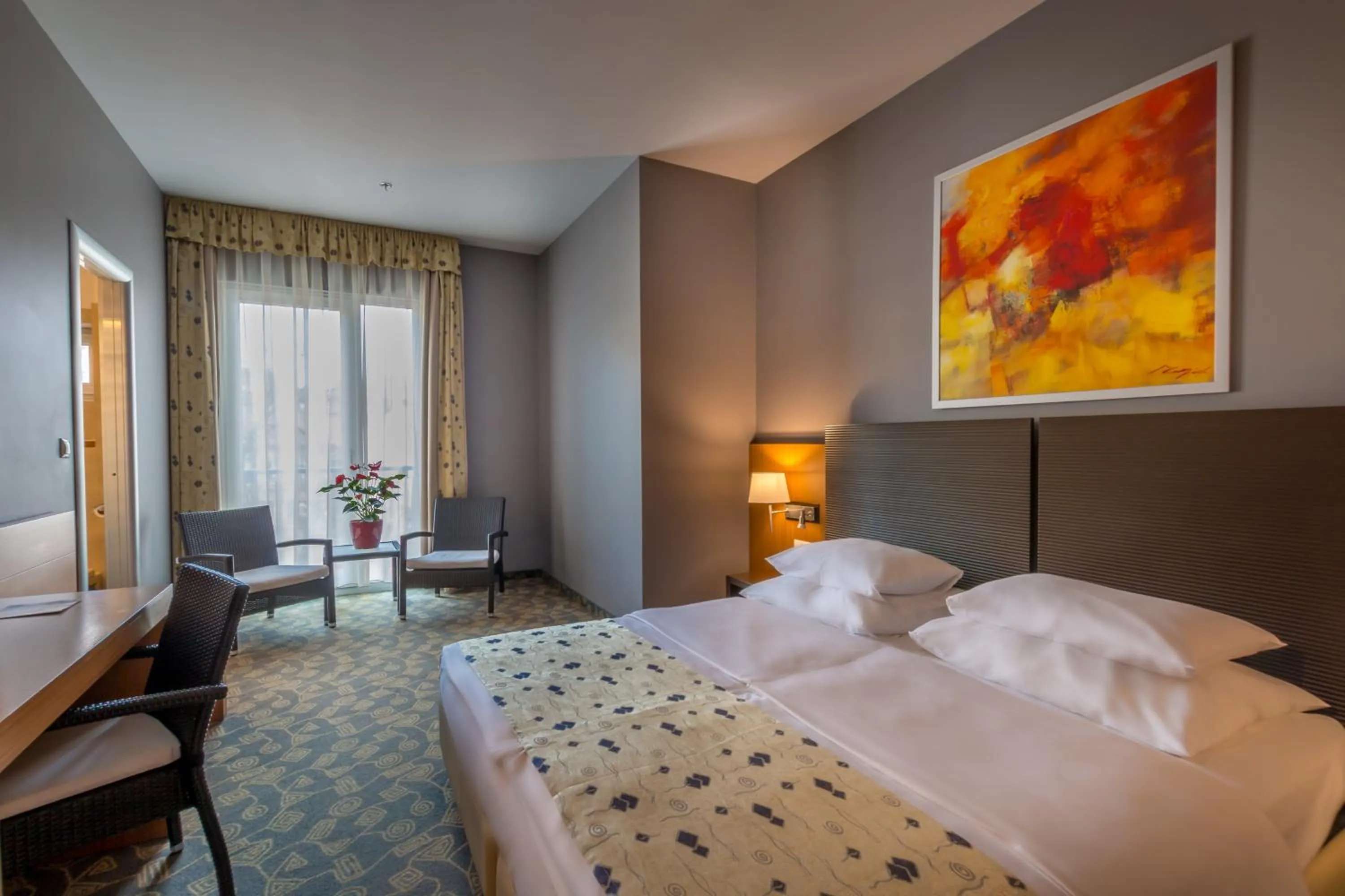 Bed in Hotel Museum Budapest