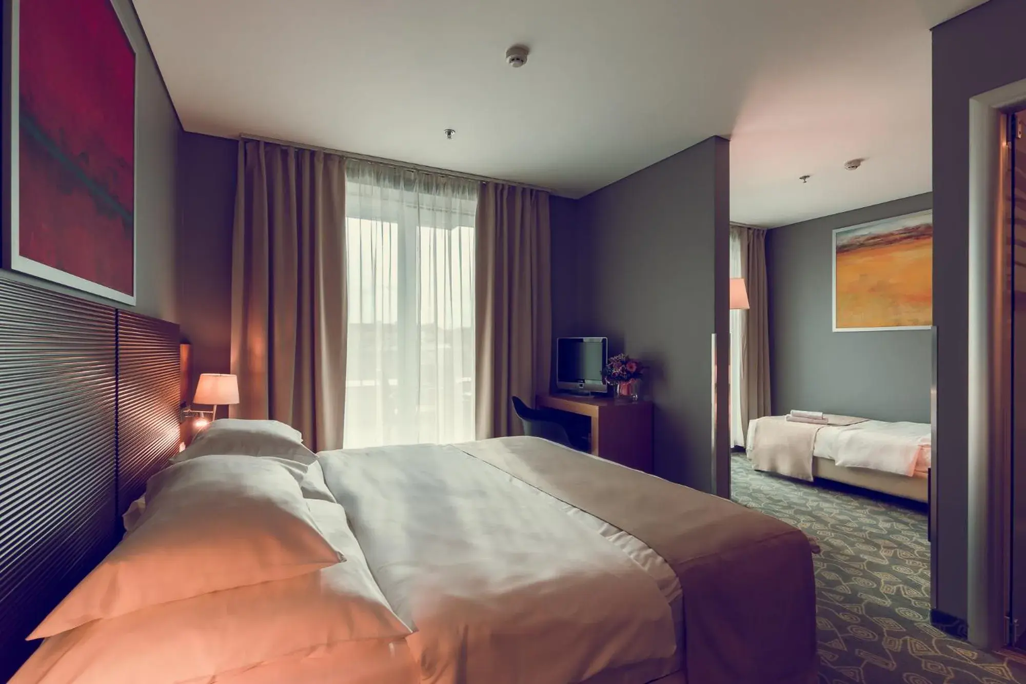 TV and multimedia, Bed in Hotel Museum Budapest TV and multimedia, Bed in Hotel Museum Budapest