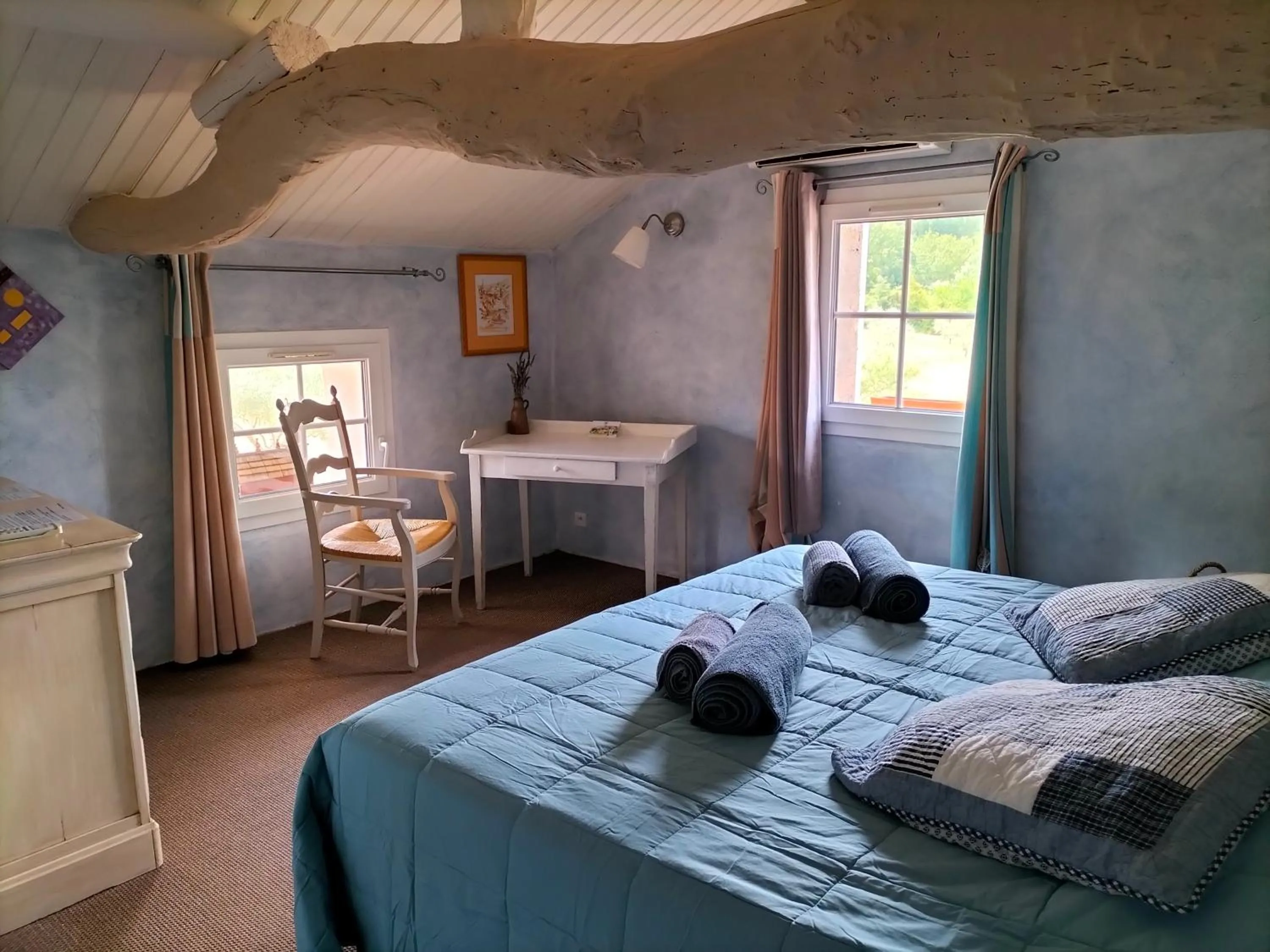 Bed in Chambre Olivette Mas Bel Esperance