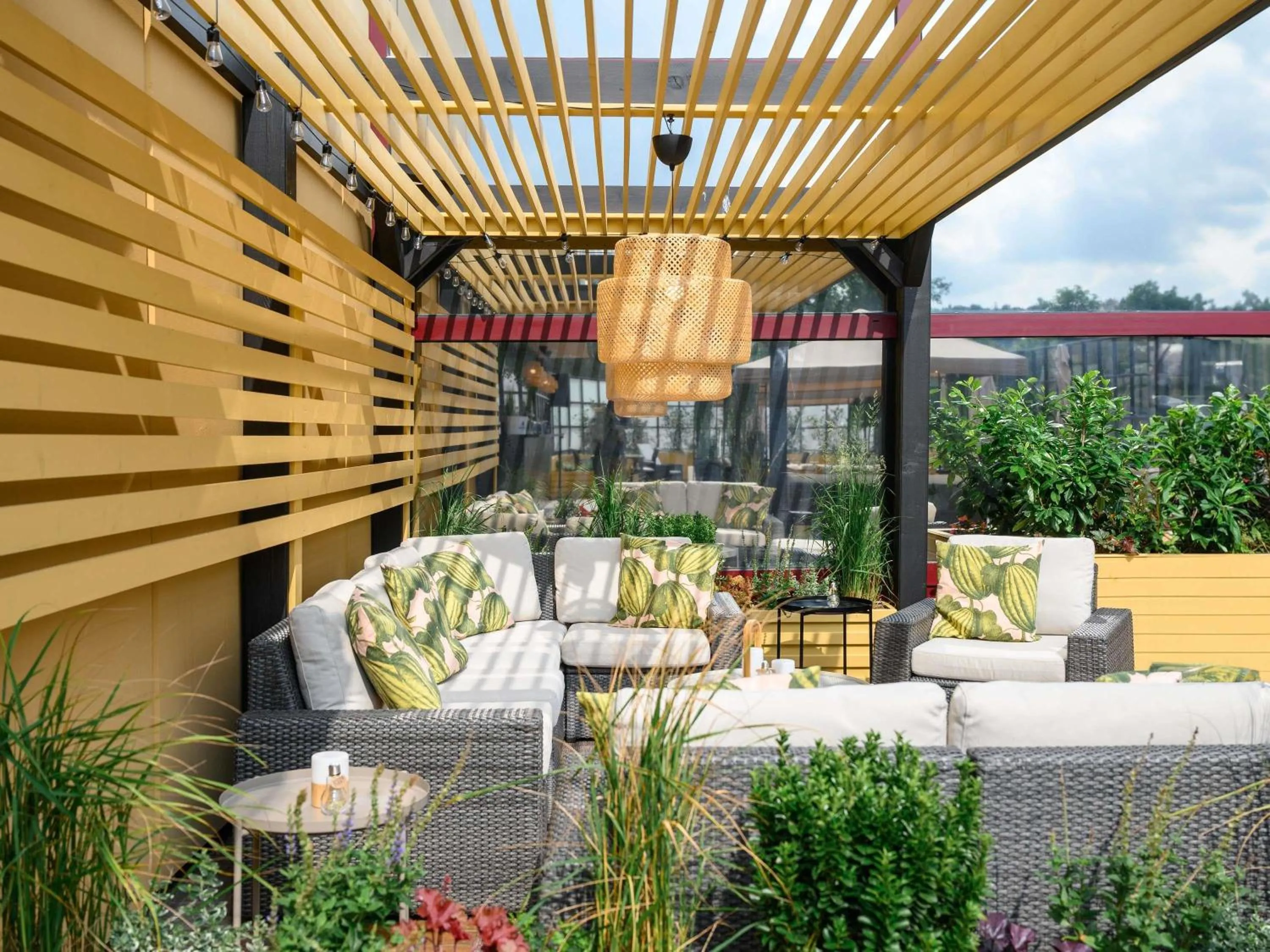 Lounge or bar in Novotel Budapest City