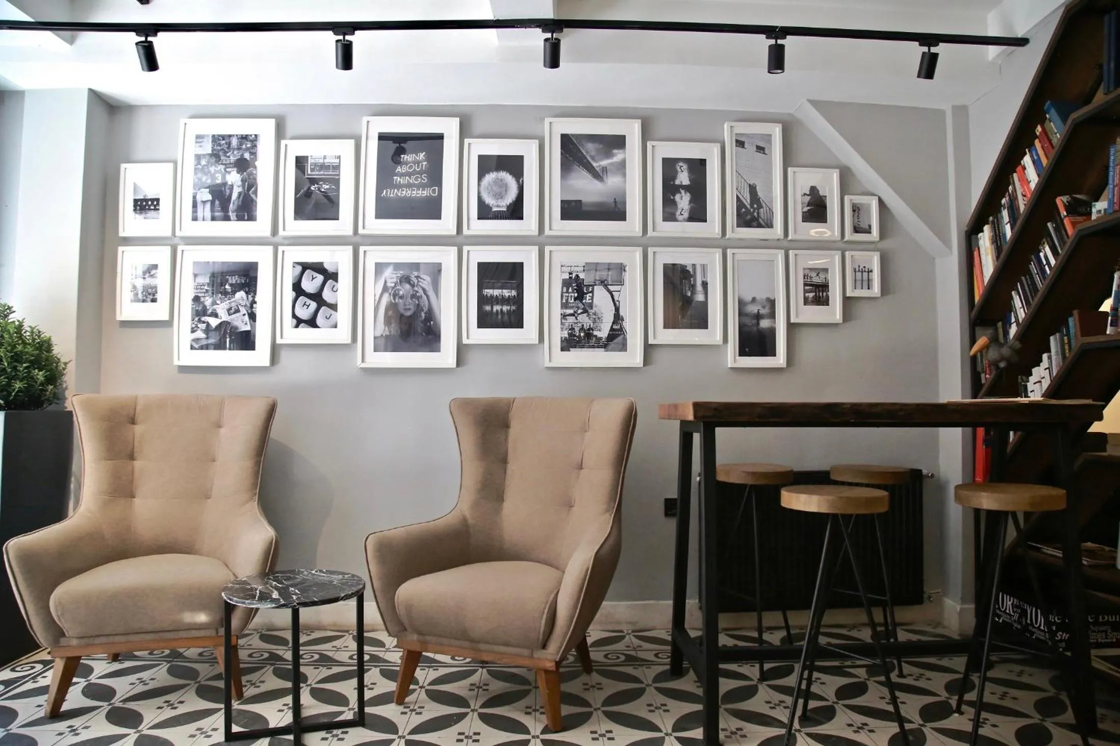 Lobby or reception in HOTEL BRONTE