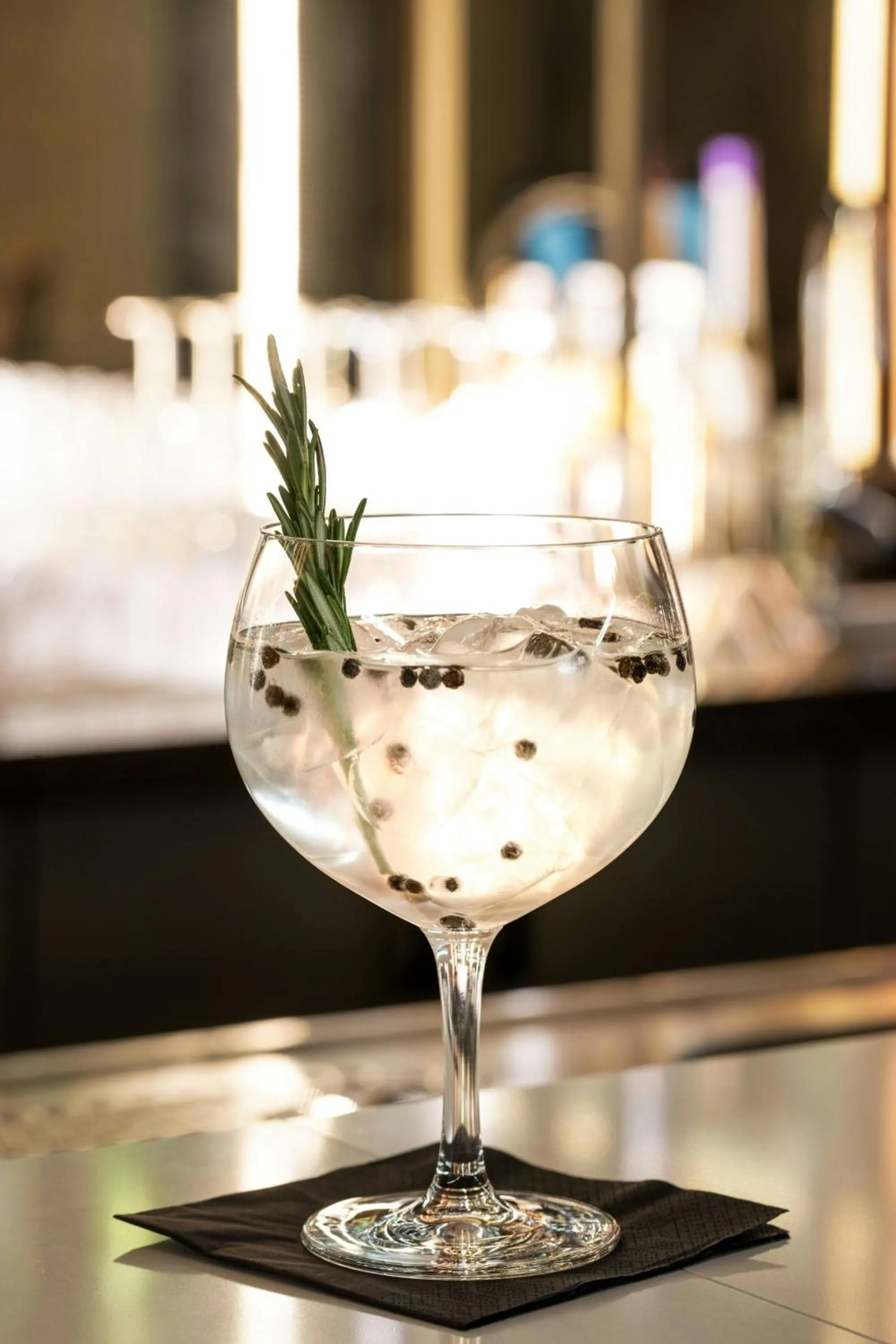 Lounge or bar in AC Hotel by Marriott Wuerzburg