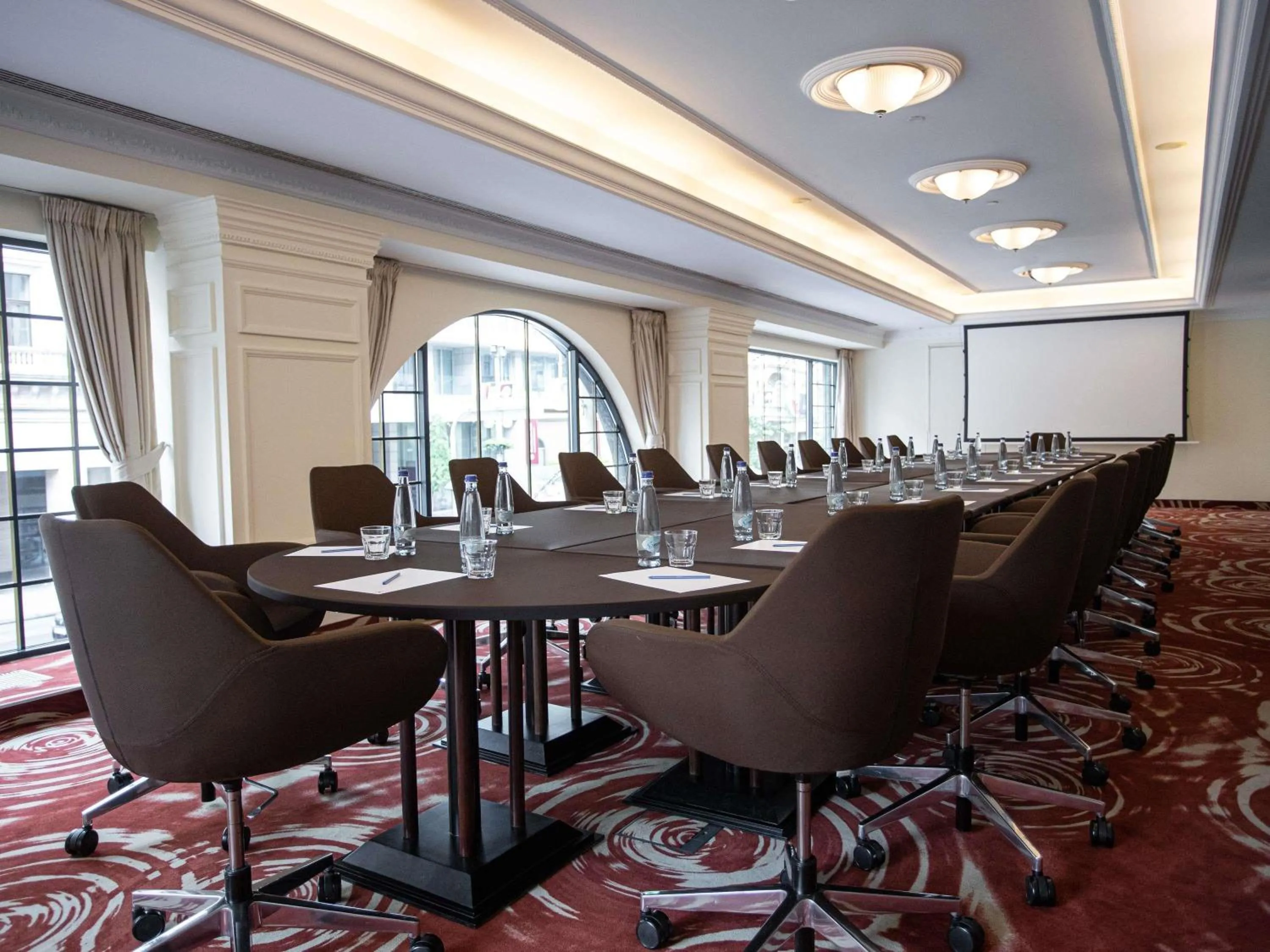 Meeting/conference room in Mövenpick Hotel Budapest Centre