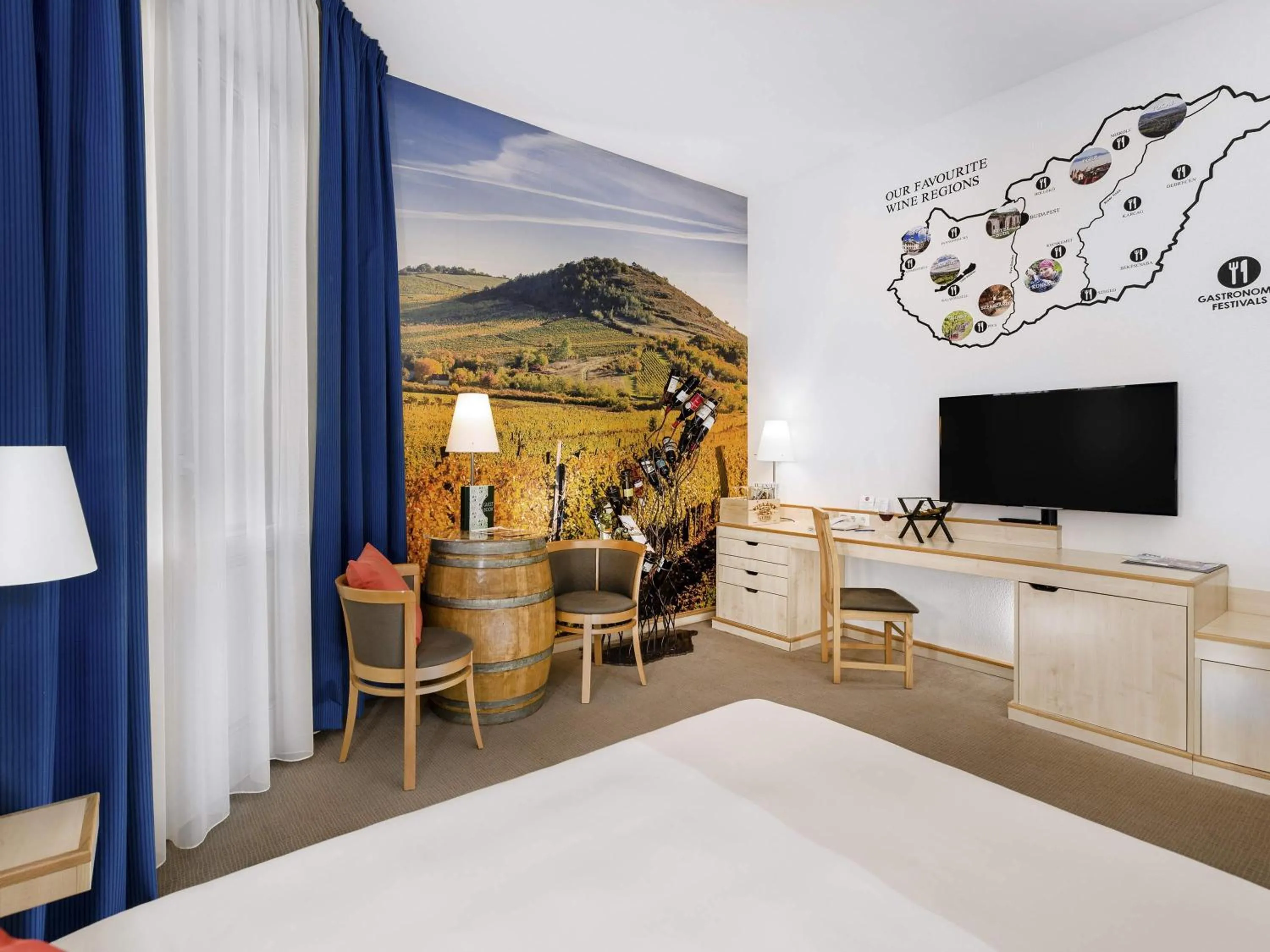 Bedroom, Bed in Mövenpick Hotel Budapest Centre