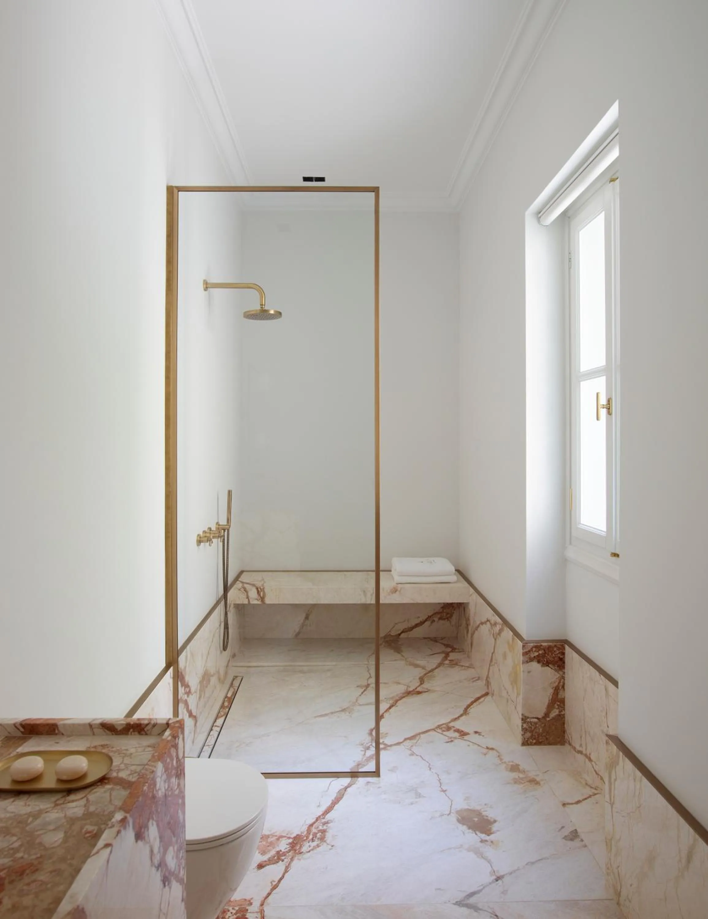 Bathroom in Kinglin Luxury Living