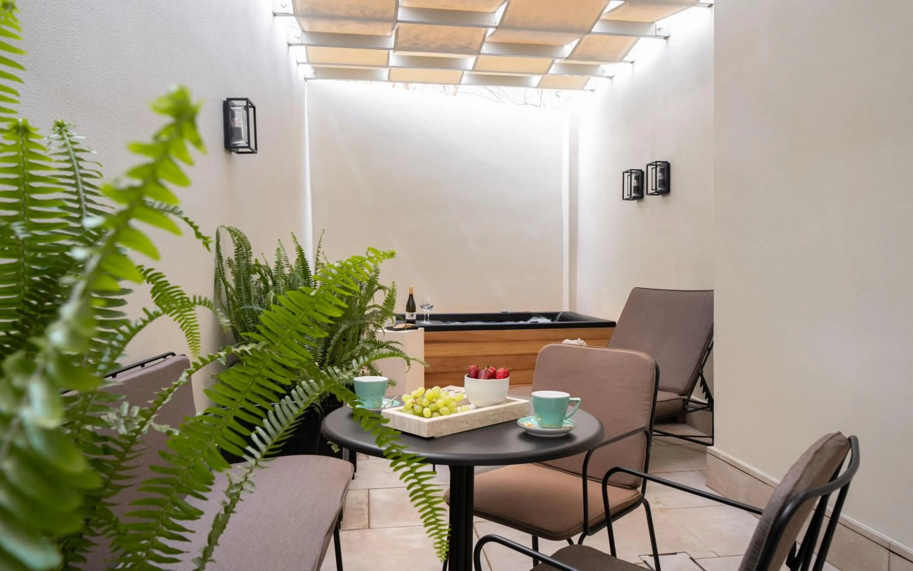 Patio in Kinglin Luxury Living