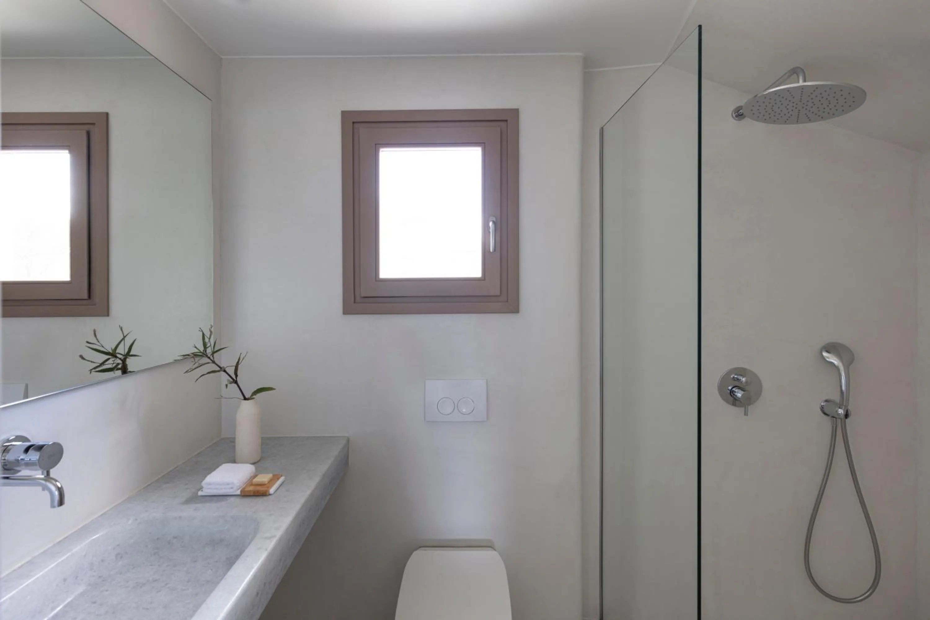 Shower in Ammothines Cycladic Suites