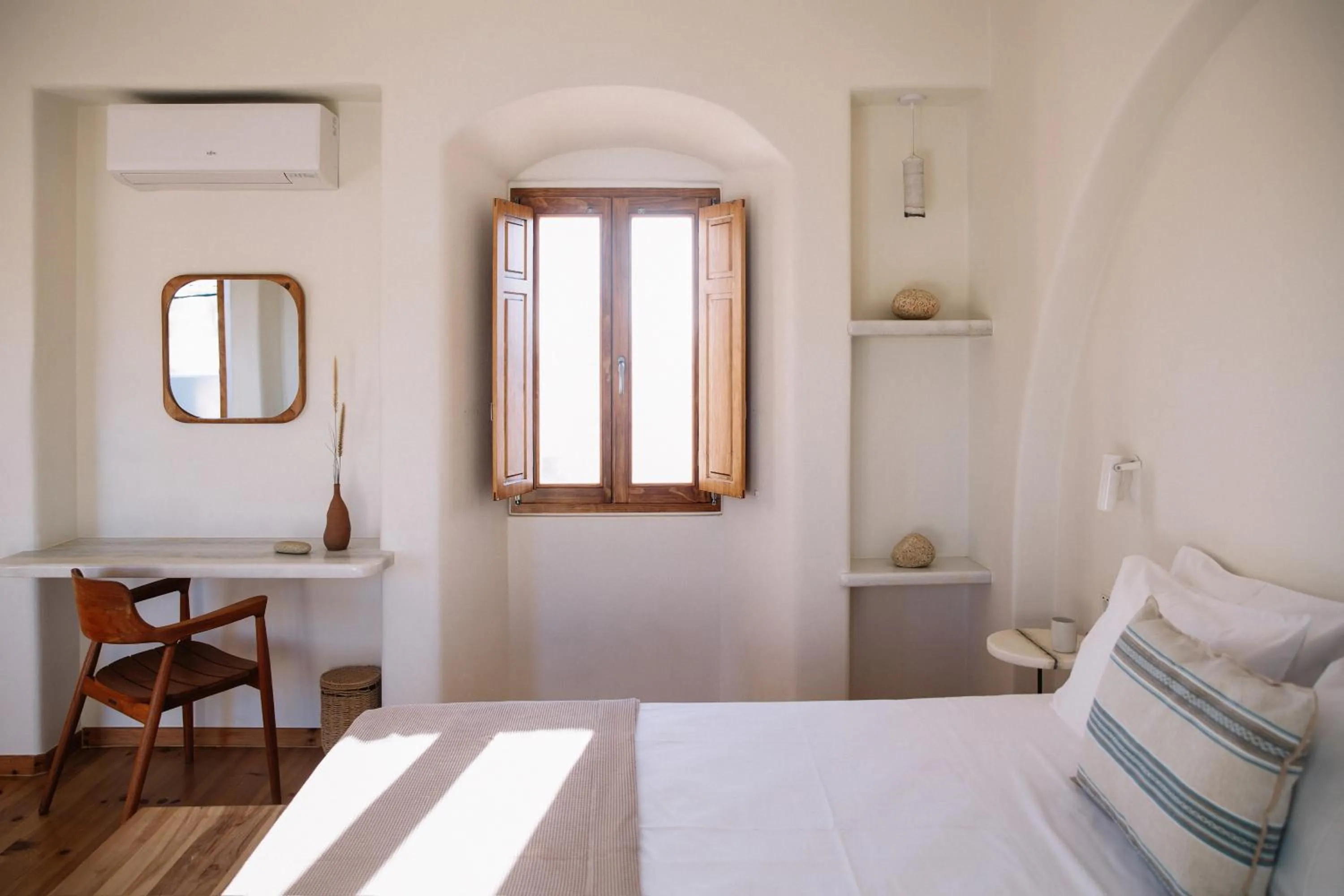 Bedroom, Bed in Ammothines Cycladic Suites
