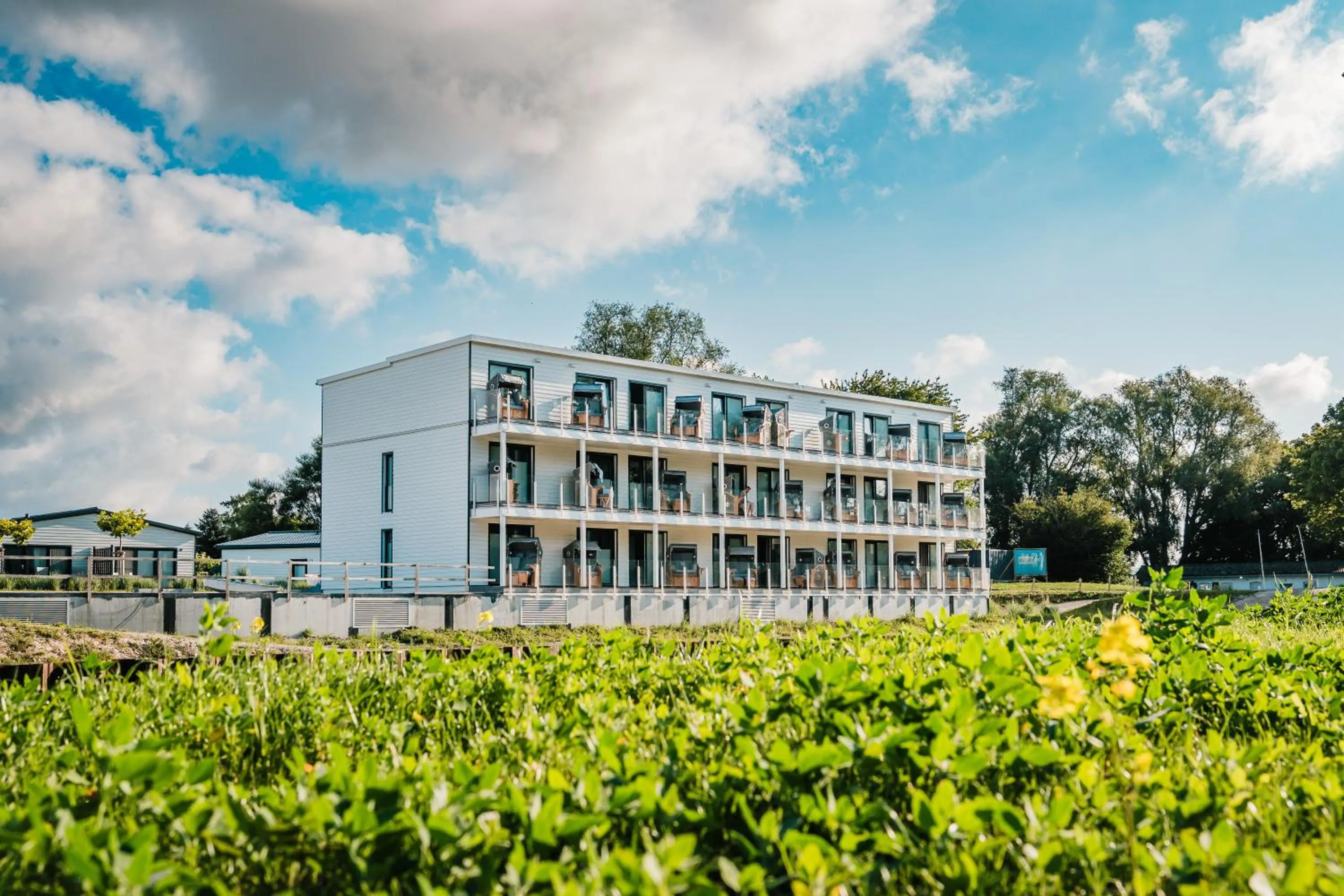 Property building in Marina Martinshafen