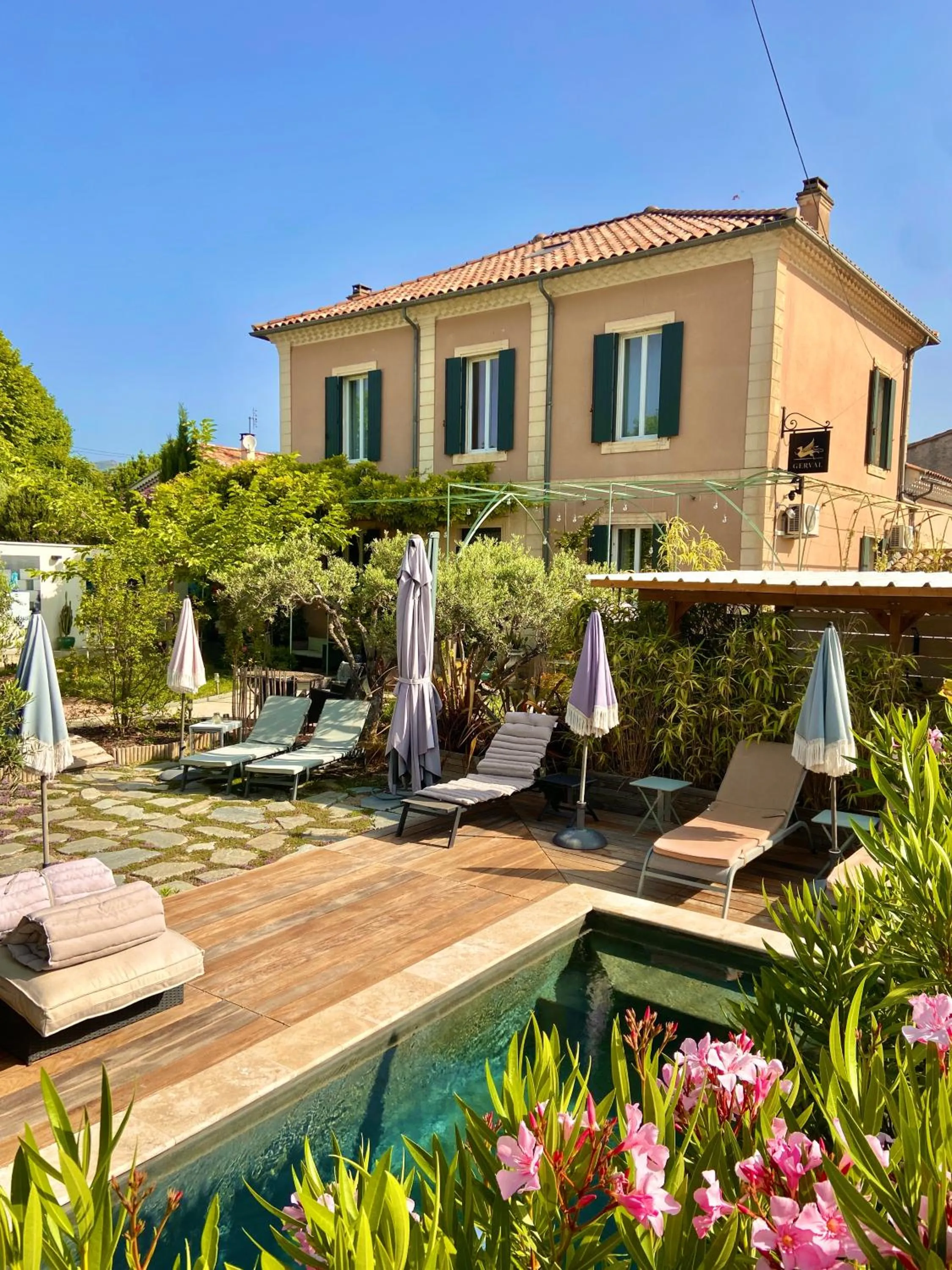 Property building in La maison Gerval