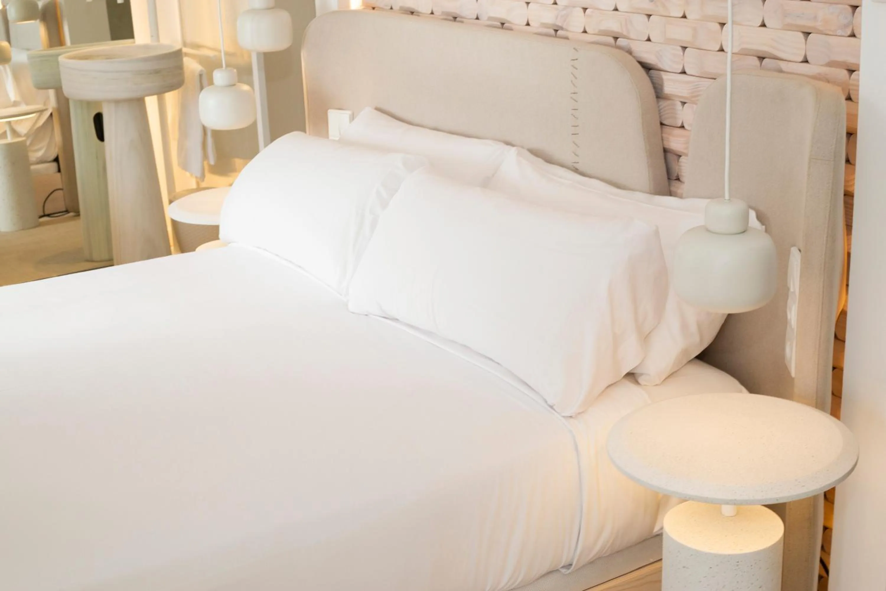 Bed in Hotel Faro Lariño